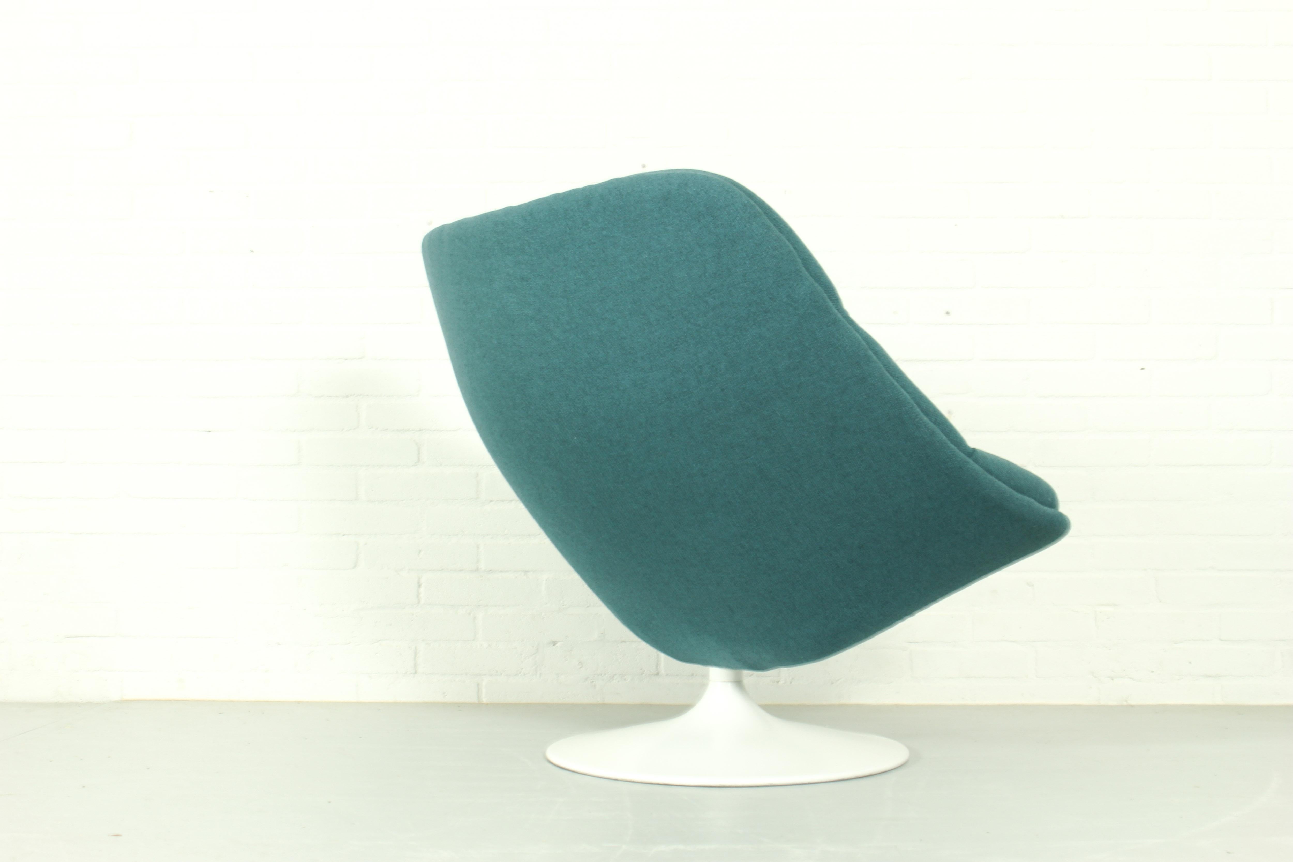 Mid-Century Modern Original F557 chair by Pierre Paulin for Artifort, 1960s For Sale