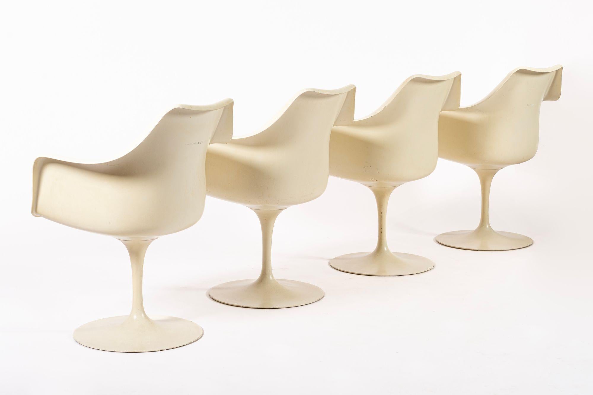 Sillones tulipán originales de fibra de vidrio de Eero Saarinen para Knoll Años 70 en venta 5