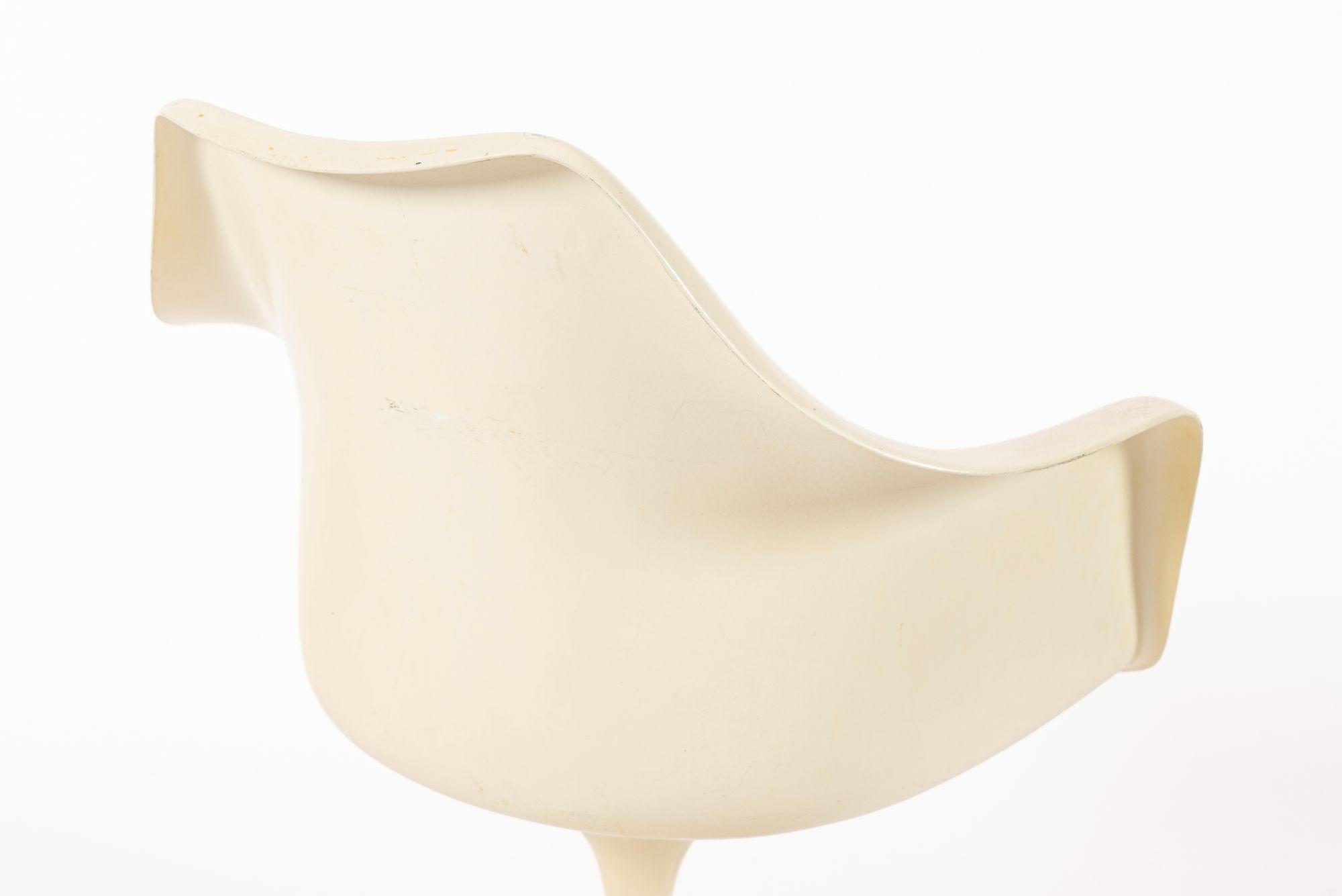 Sillones tulipán originales de fibra de vidrio de Eero Saarinen para Knoll Años 70 en venta 7