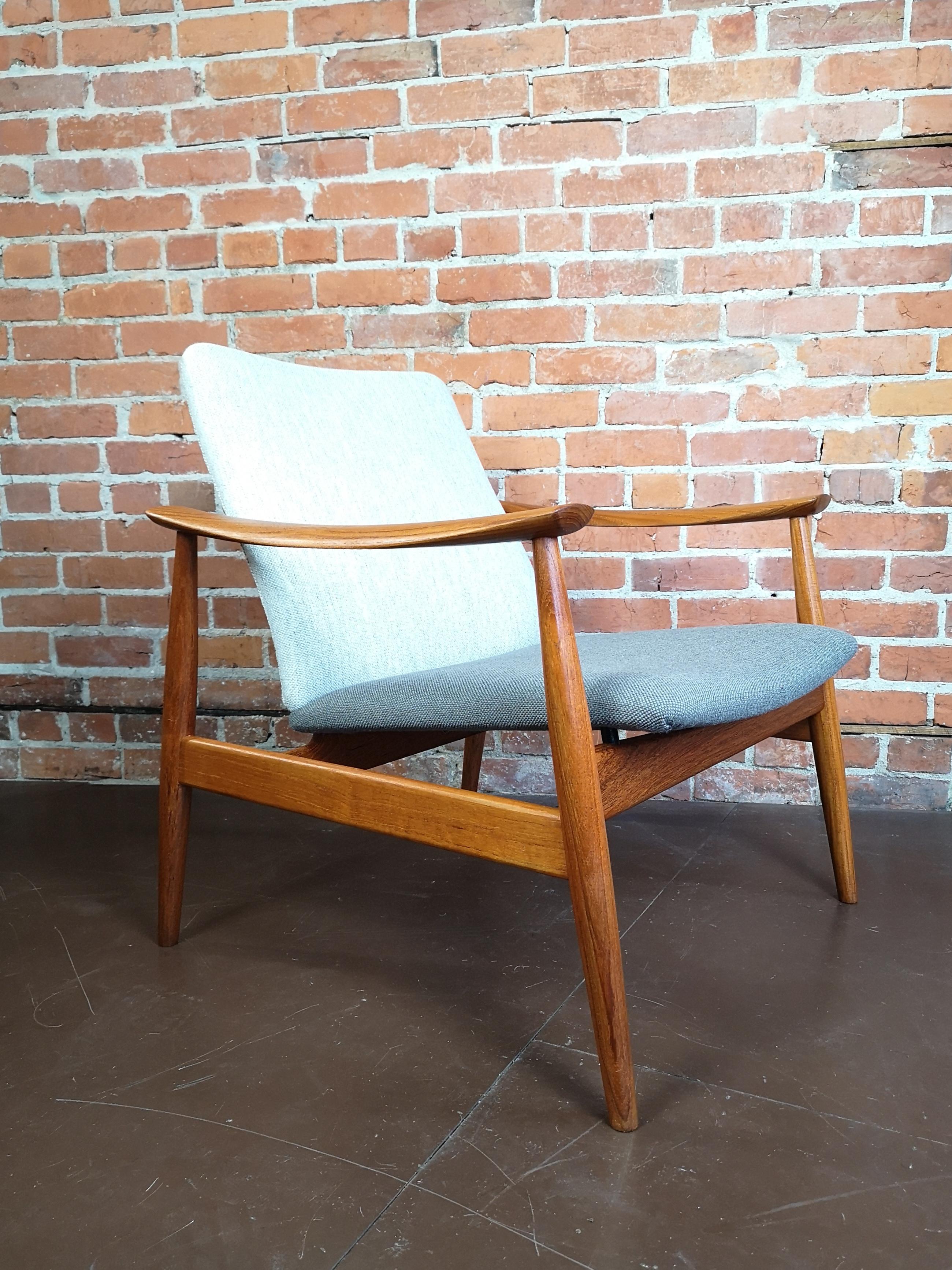 Original Finn Juhl FD138 Easy Lounge Chair for France and Son 1