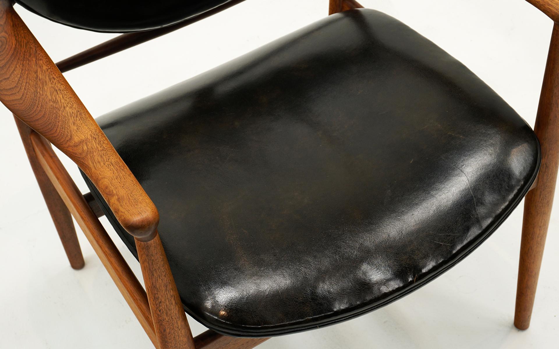 Original Finn Juhl Model 48 Chair for Baker. Black Leather, Teak Frame. Signed. In Good Condition In Kansas City, MO