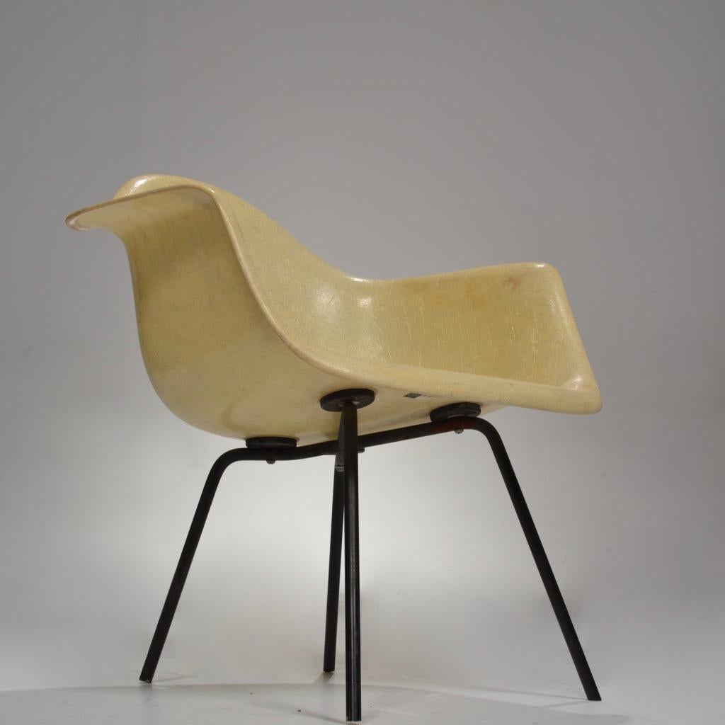 Original First Generation Eames Zenith Rope-Edge LAX Lounge Chair In Good Condition For Sale In Los Angeles, CA