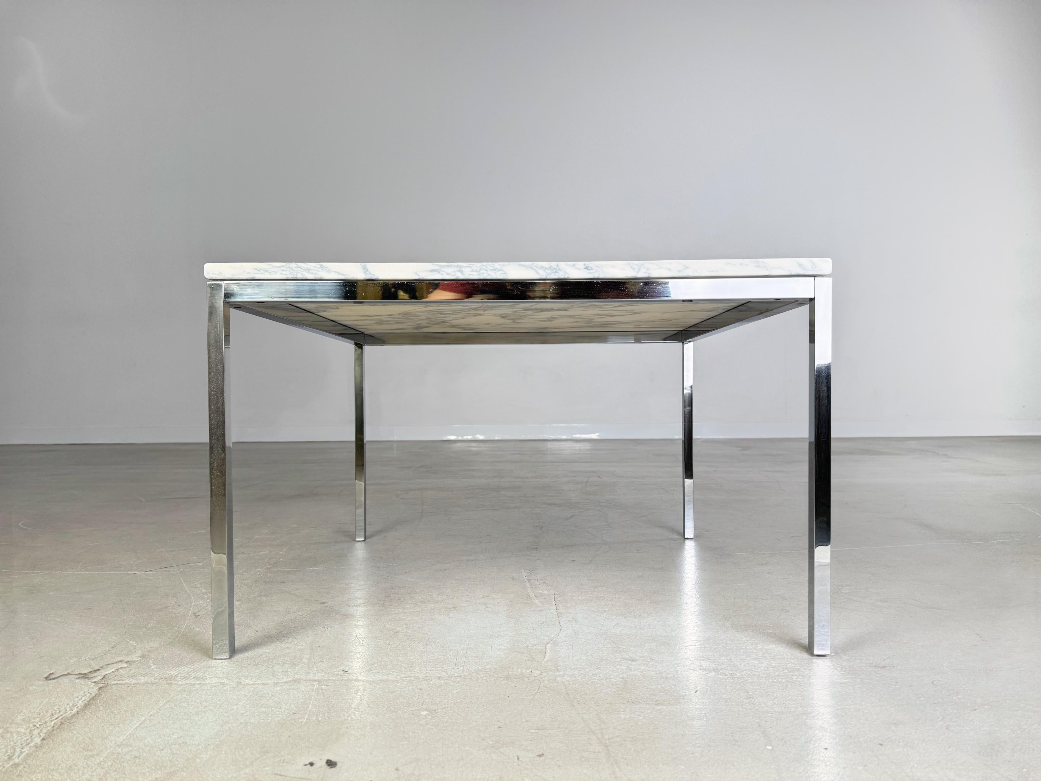 Table basse originale Florence Knoll du milieu du siècle Couchtisch Marmor des années 1960 Bon état - En vente à Berlin, DE