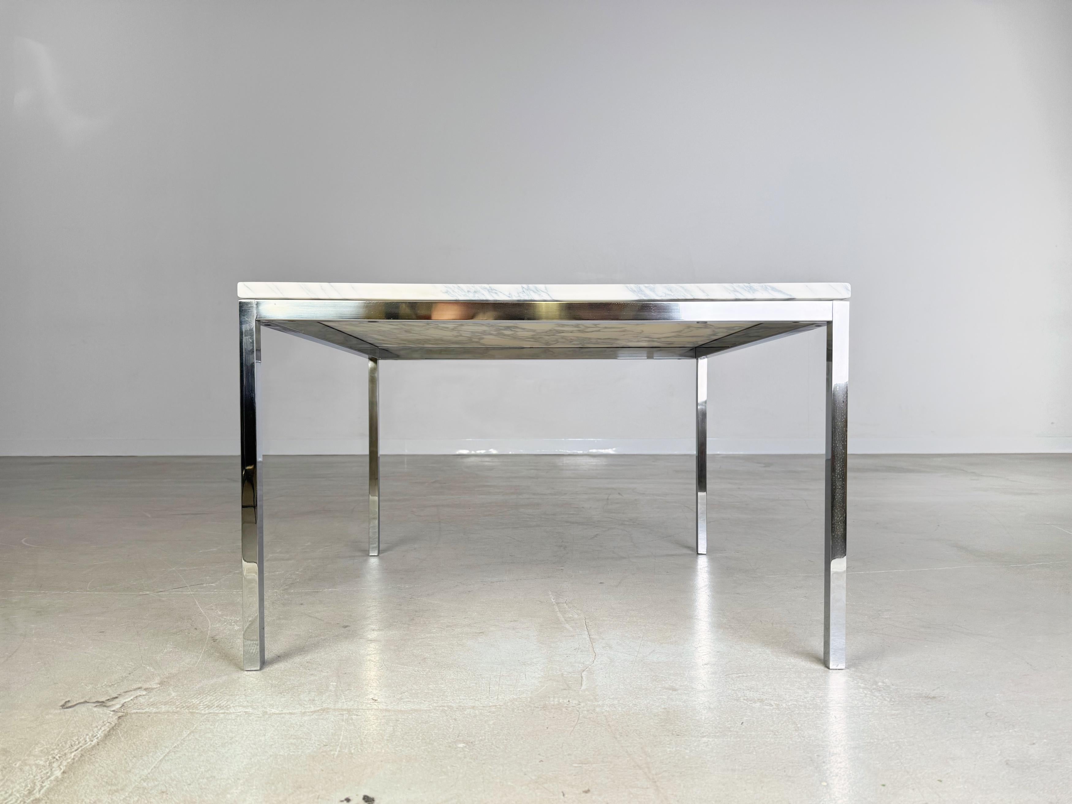 Milieu du XXe siècle Table basse originale Florence Knoll du milieu du siècle Couchtisch Marmor des années 1960 en vente