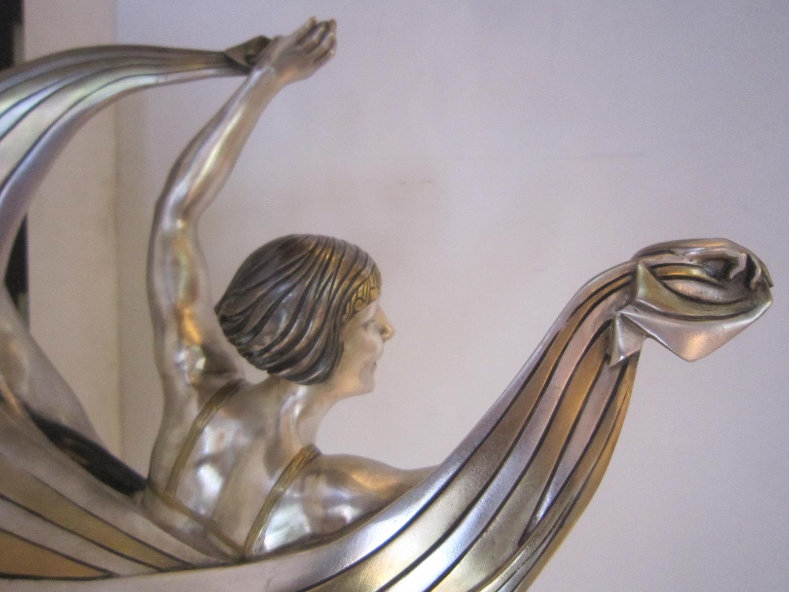 Danseuse française originale en bronze Art Déco sur socle marqueté:: signée J. Lormier 6