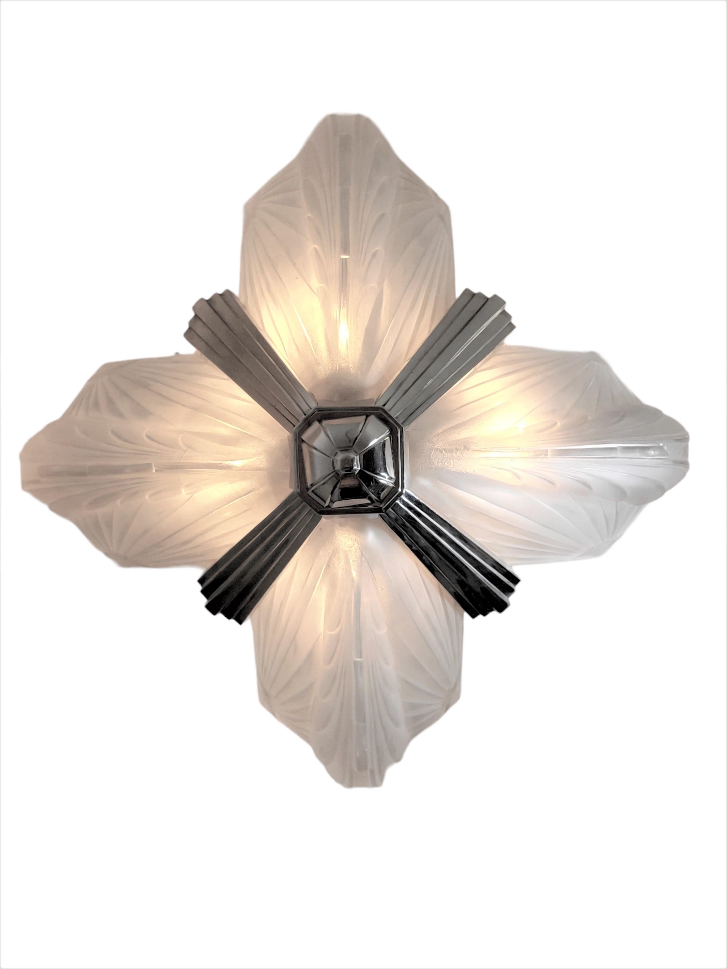 Original French Art Deco frosted art glass blossom chandelier signed EJG France  In Good Condition For Sale In New York City, NY