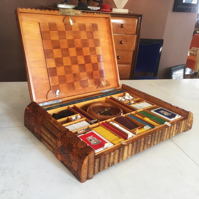 Astonishing French Art Deco game box, 1930 in excellent condition.