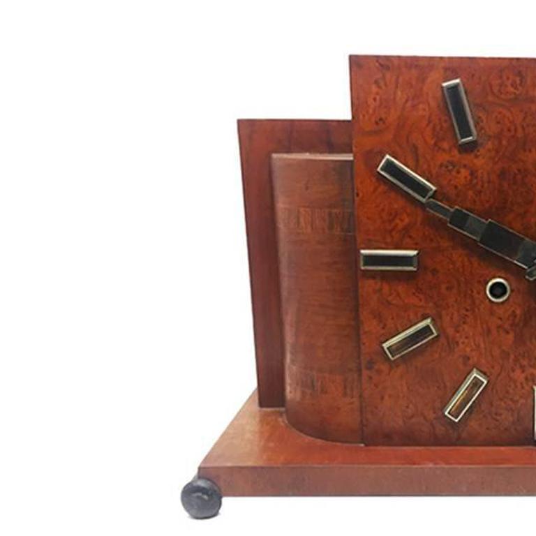 Mid-20th Century Original French Art Deco Table Clock in Briar Root, 1930s For Sale