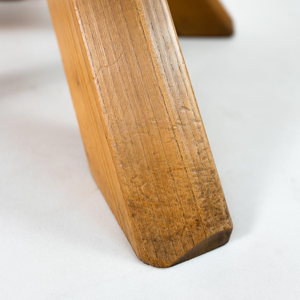 Original French Design: Pierre Chapo, Five Legged T21 Round Dining Table, 1970s For Sale 1