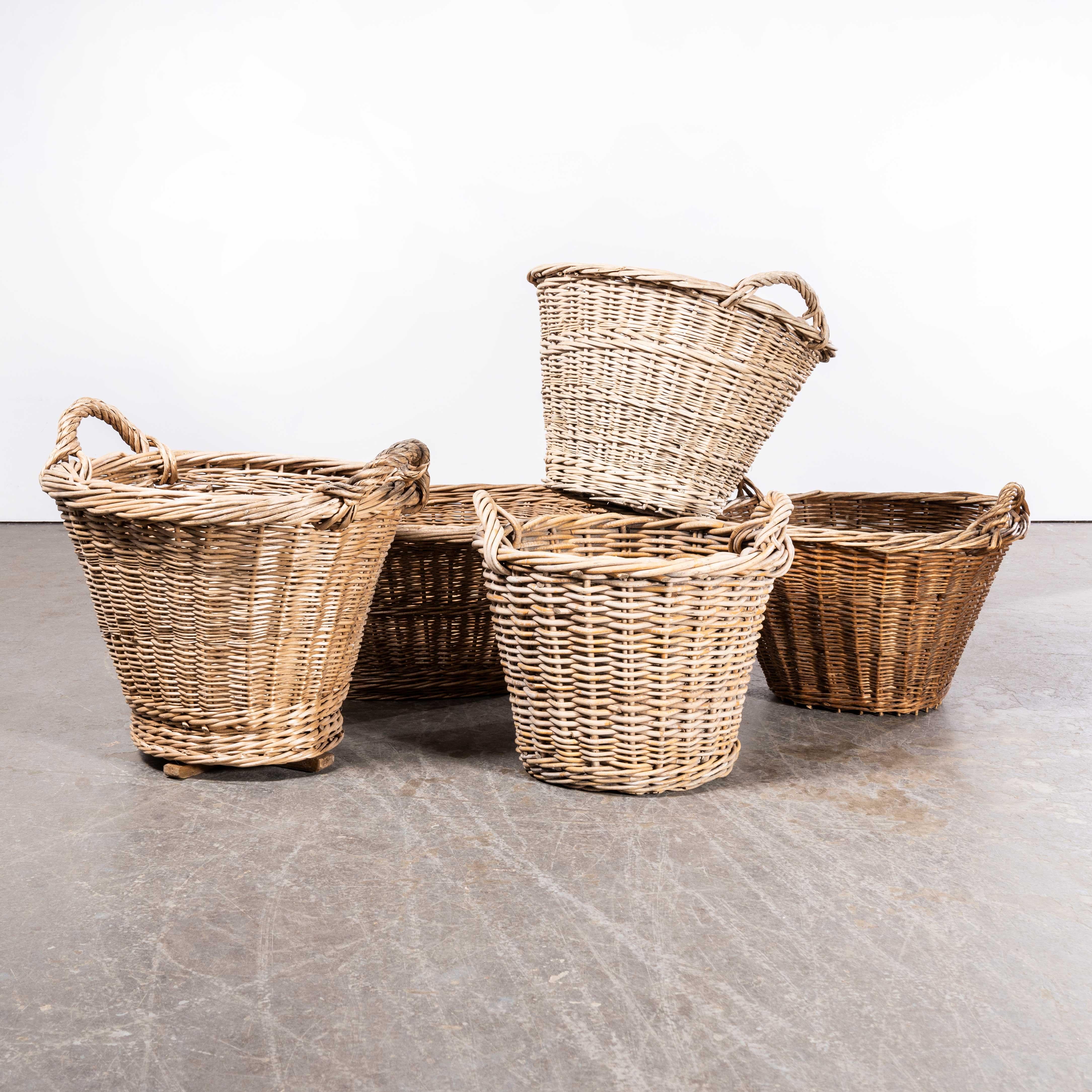 Original French Handmade Oval Willow Baskets For Sale 3