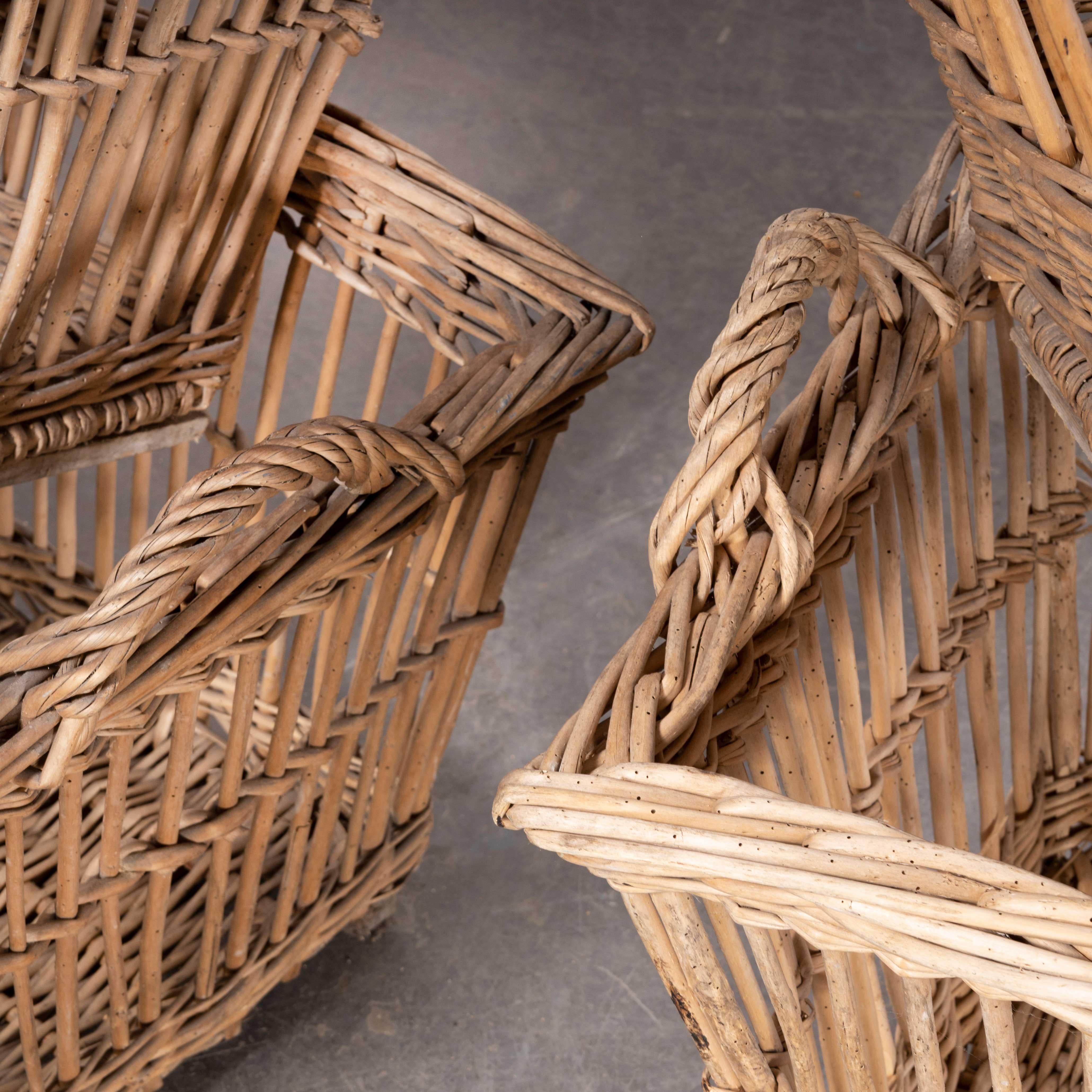 Original French Handmade Willow Baskets For Sale 1