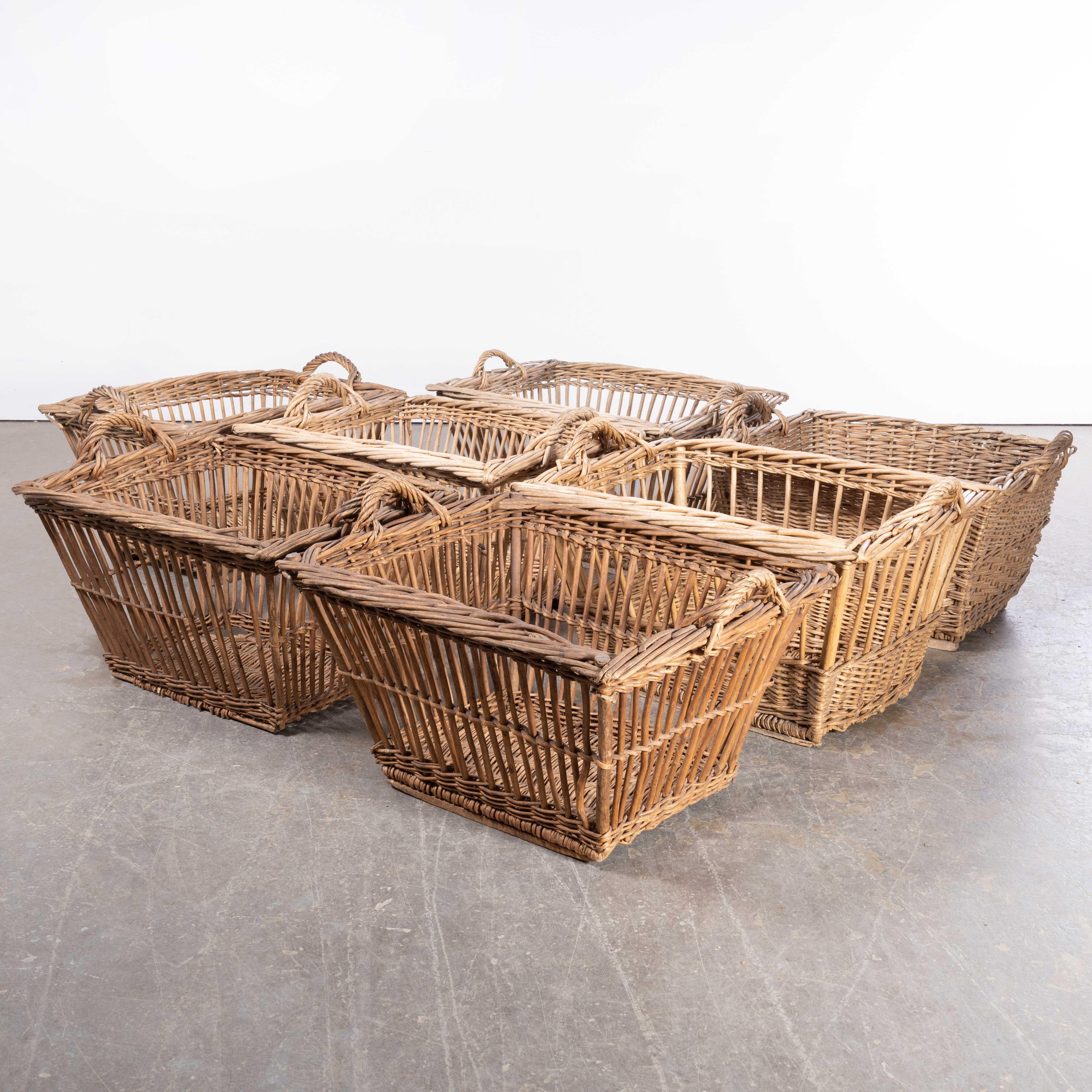 Original French Handmade Willow Baskets For Sale 2