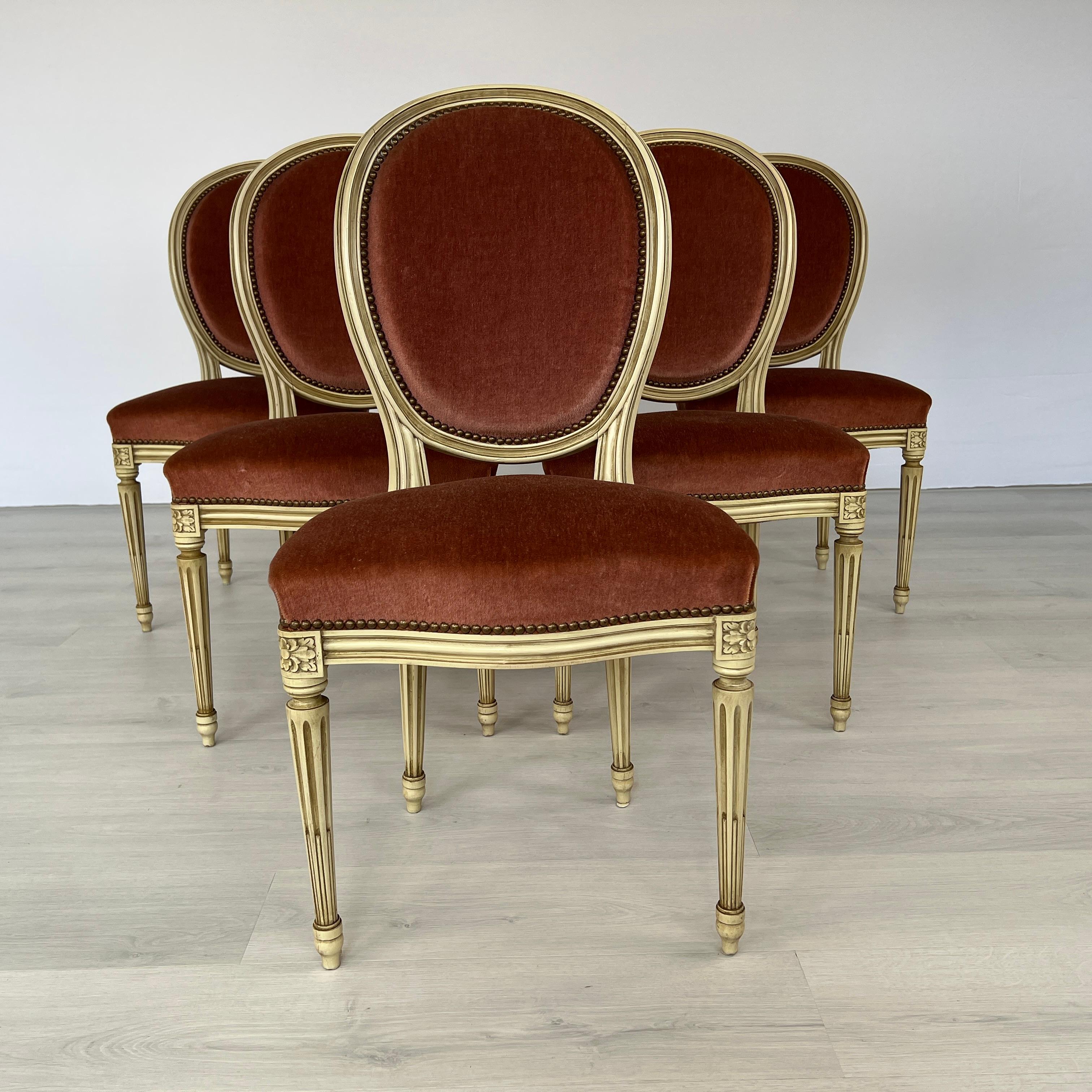 Original französische Louis XVI Medaillon Stühle - Satz von 6 (Französisch) im Angebot
