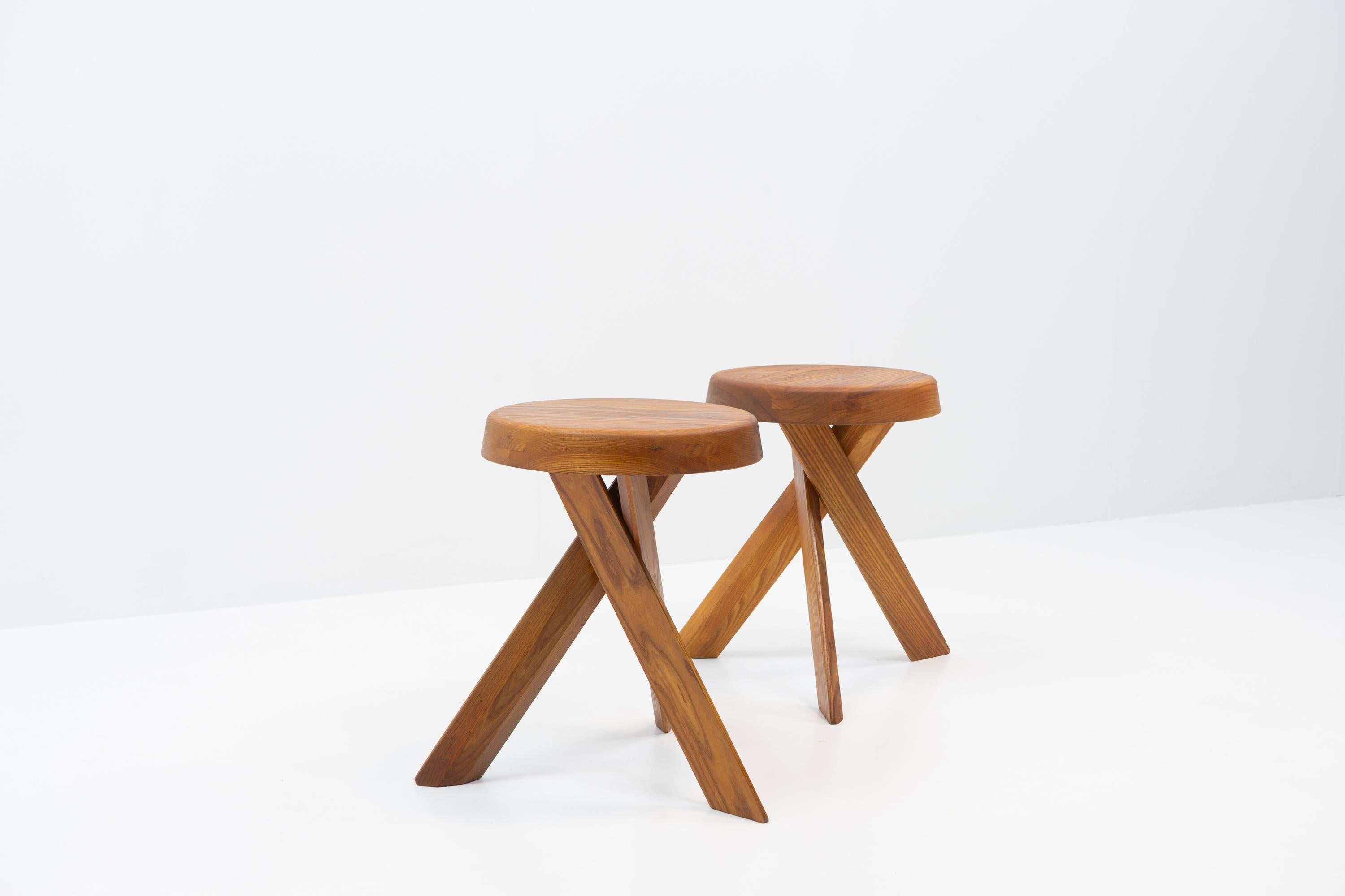 Original French Period Design Pierre Chapo, S31 Stools in Elm, Set of Two 1980s Francés en venta