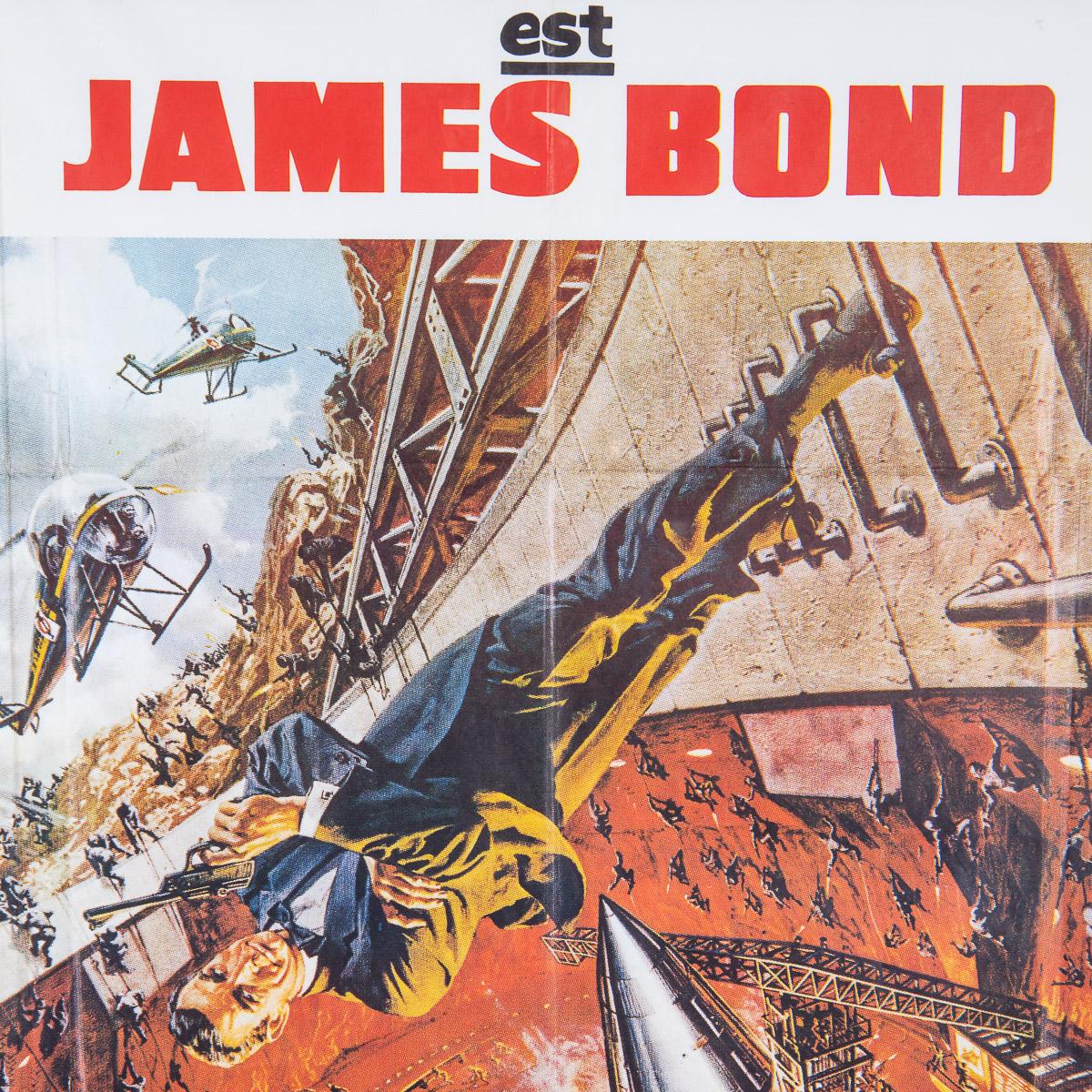 Original französisches Original-Re-Release-Poster James Bond 007 „You Only Live Twice“, um 1980 im Zustand „Gut“ im Angebot in Royal Tunbridge Wells, Kent