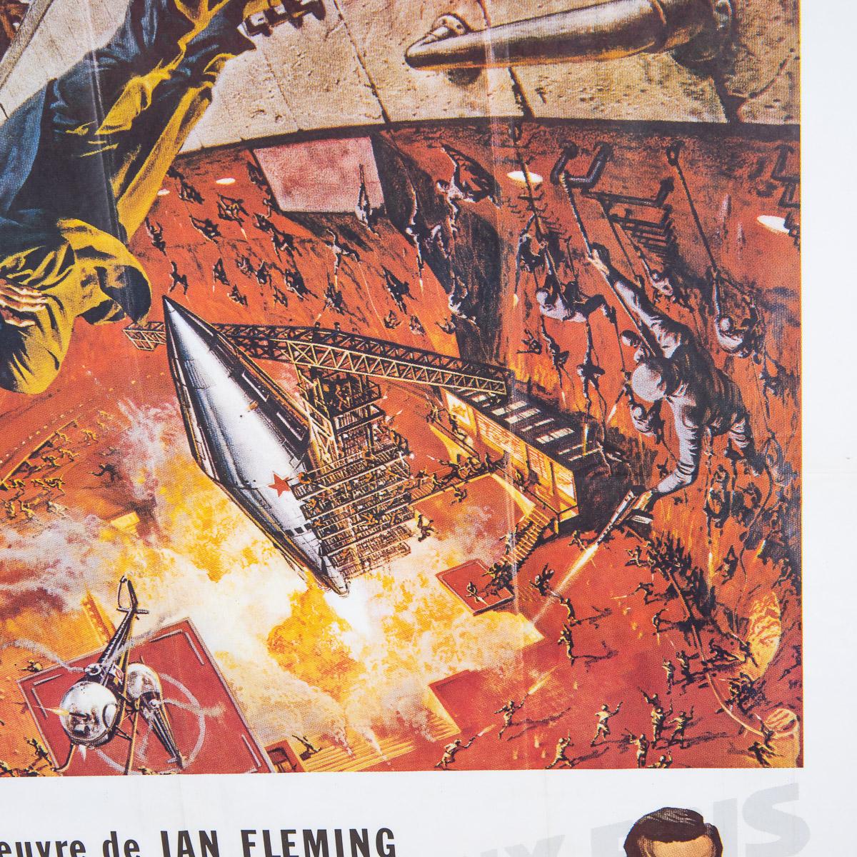 Original französisches Original-Re-Release-Poster James Bond 007 „You Only Live Twice“, um 1980 (Papier) im Angebot