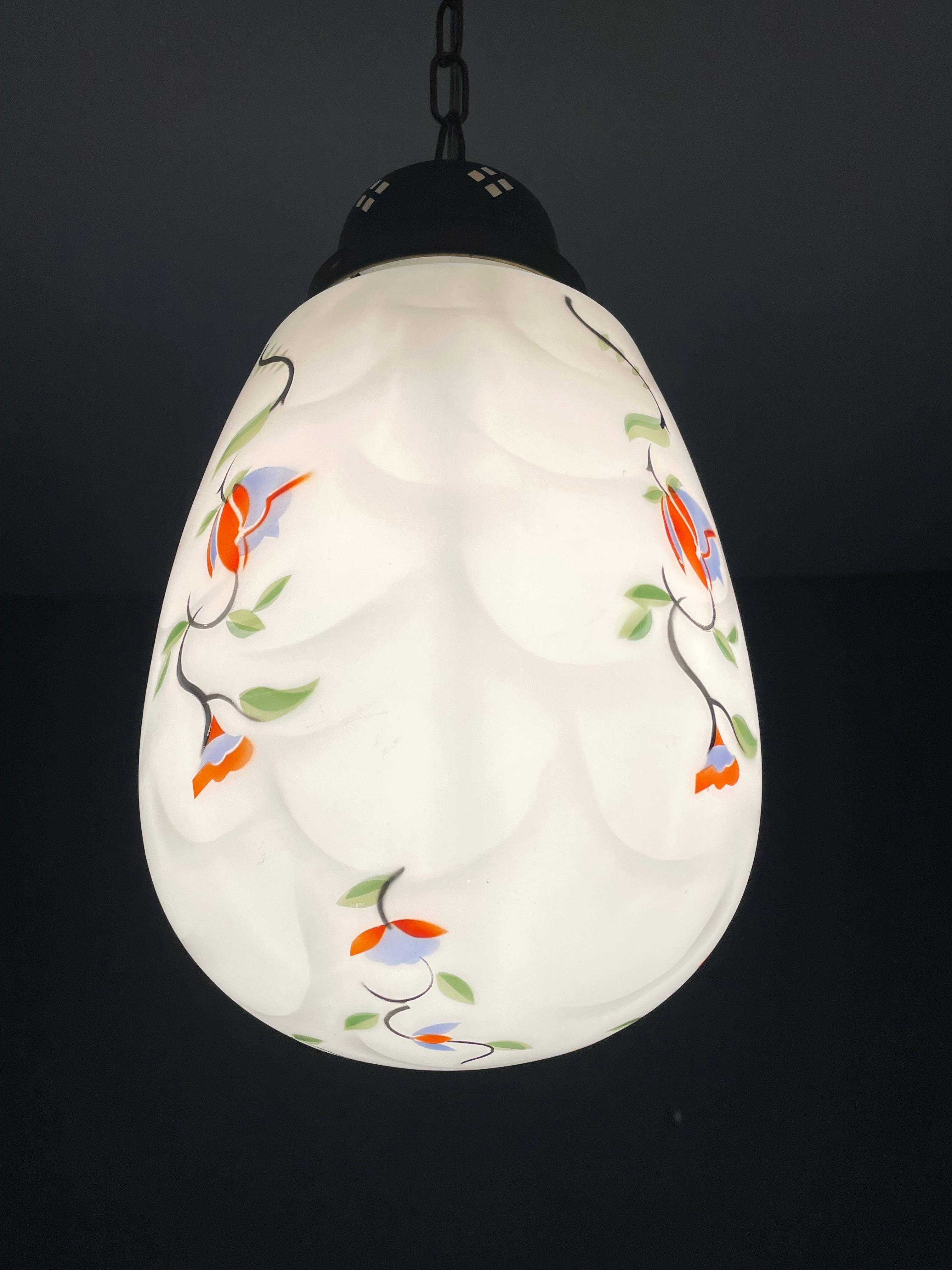 Original & Fresh Art Deco Glass & Brass w. Stylized Flower & Leaf Decor Pendant For Sale 3
