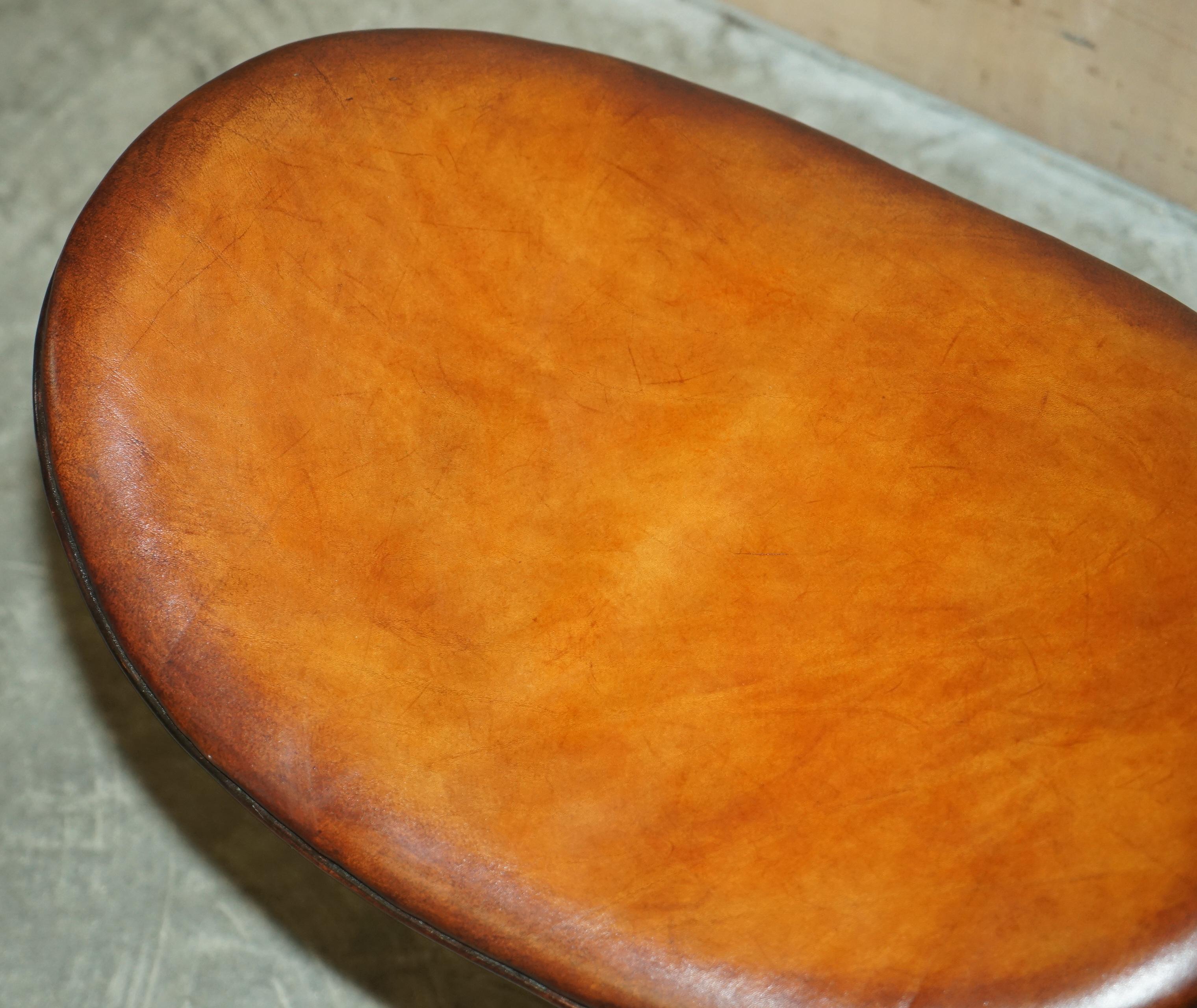 ORIGINAL FULLY RESTORED 1968 FRITZ HANSEN EGG CHAiR & FOOTSTOOL IN BROWN LEATHER For Sale 8