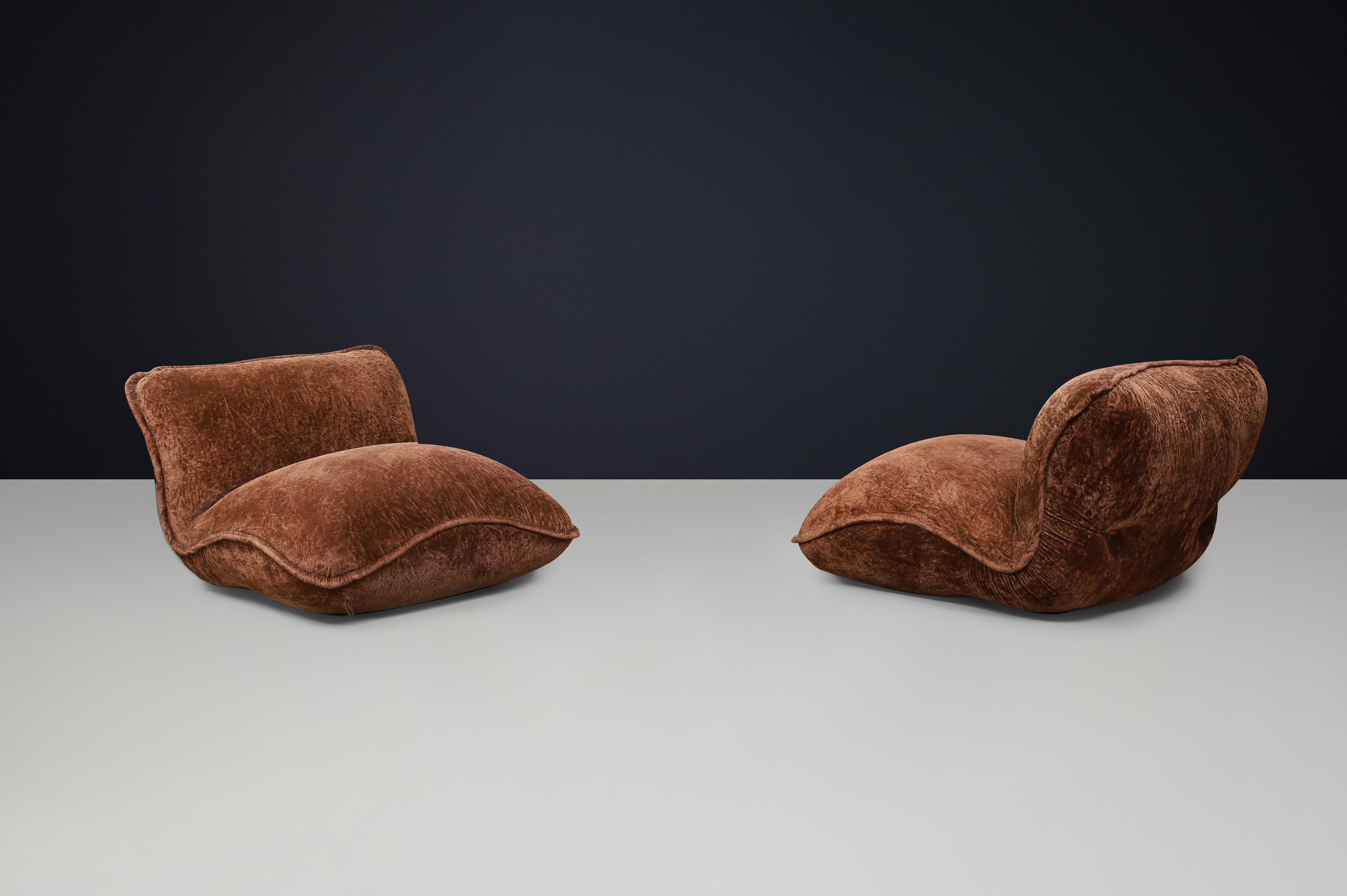 Tissu d'ameublement Original  Chaises longues 'Gena' par Claudio Vagnoni pour 1P, Italie, 1969 en vente