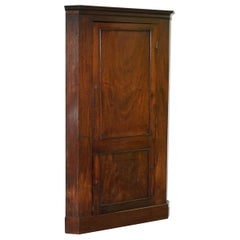 Original George III circa 1760 Solid Hardwood Corner Cupboard Large Bookcase