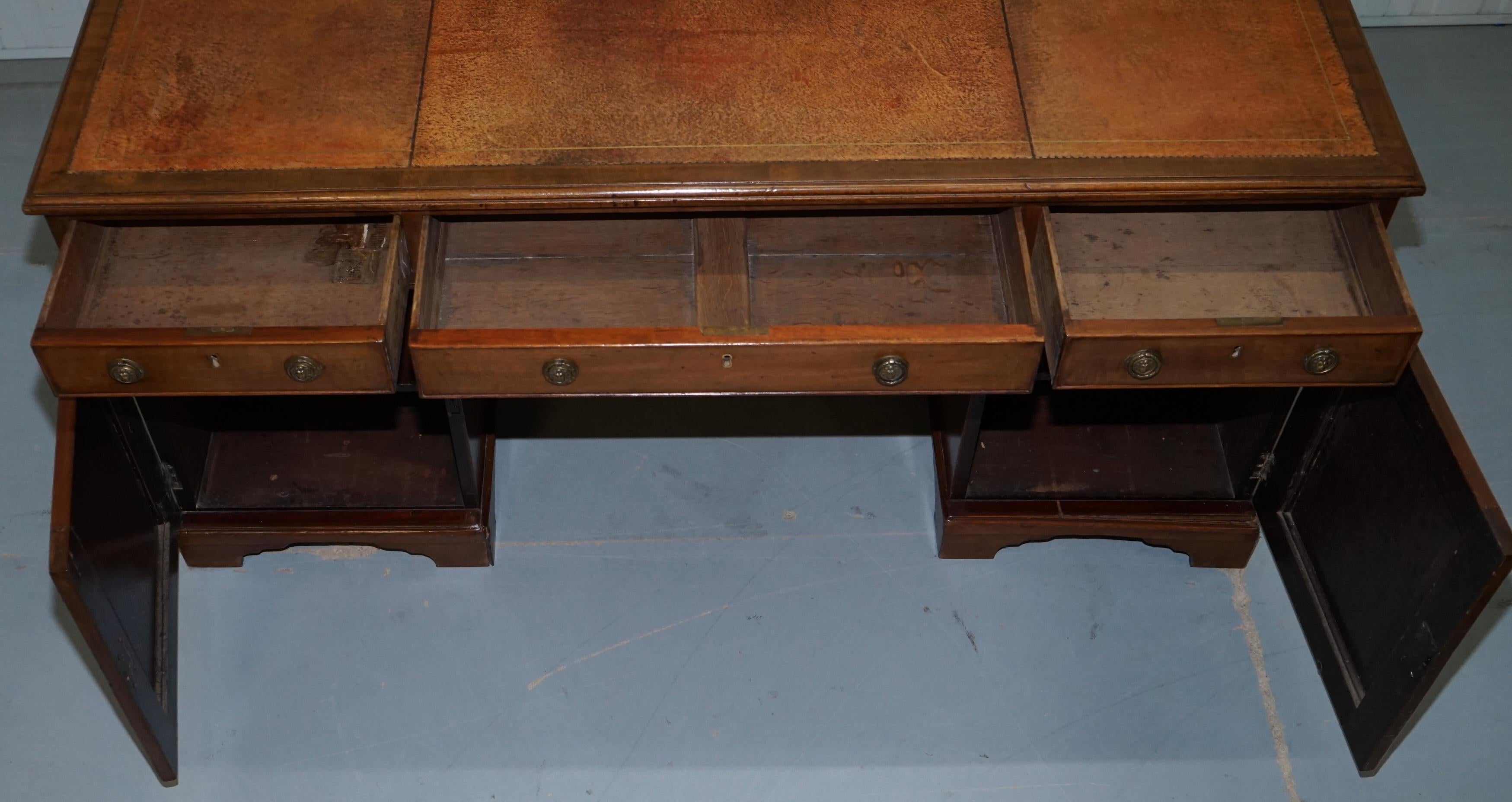 Original George III circa 1780 Double Sided Walnut Partner Desk Lion Head Handle For Sale 4