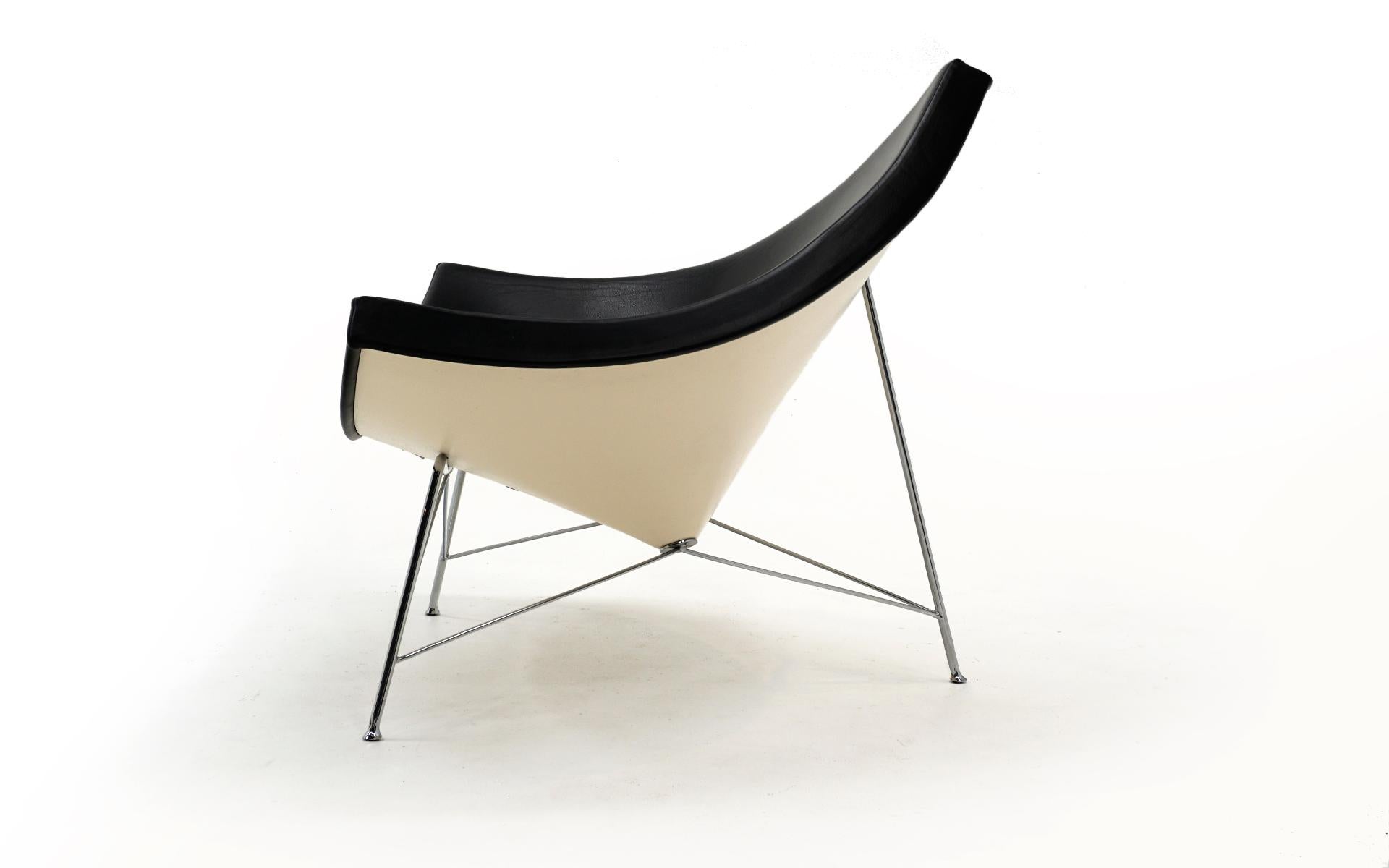 Mid-Century Modern Original George Nelson Coconut Chair, Vitra, Black Leather, White Shell, Chrome