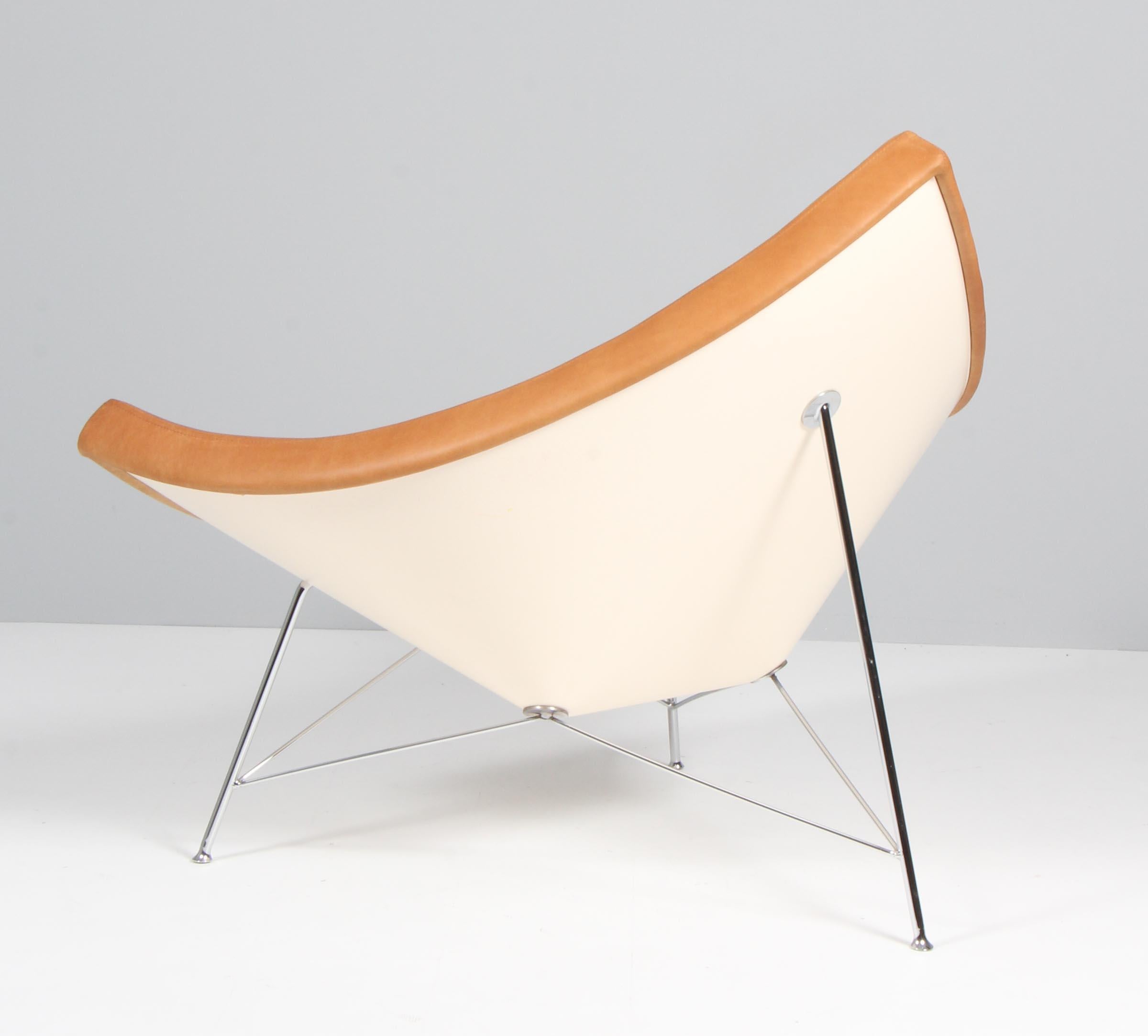 Originaler George Nelson-Stuhl aus Kokosnussholz, Vitra, braunes Leder, weiße Muschel, Chrom (Edelstahl)
