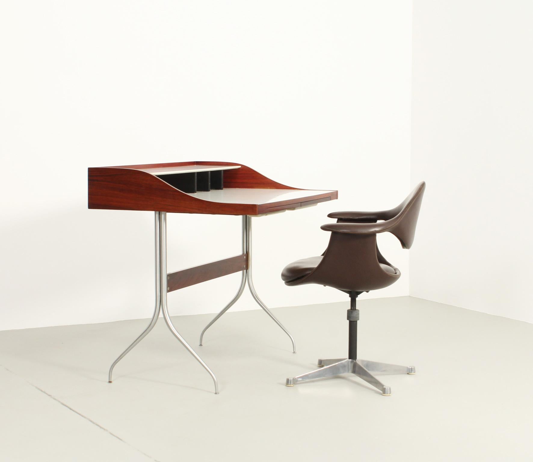 Original George Nelson Swag Leg Desk for Herman Miller, 1954 5