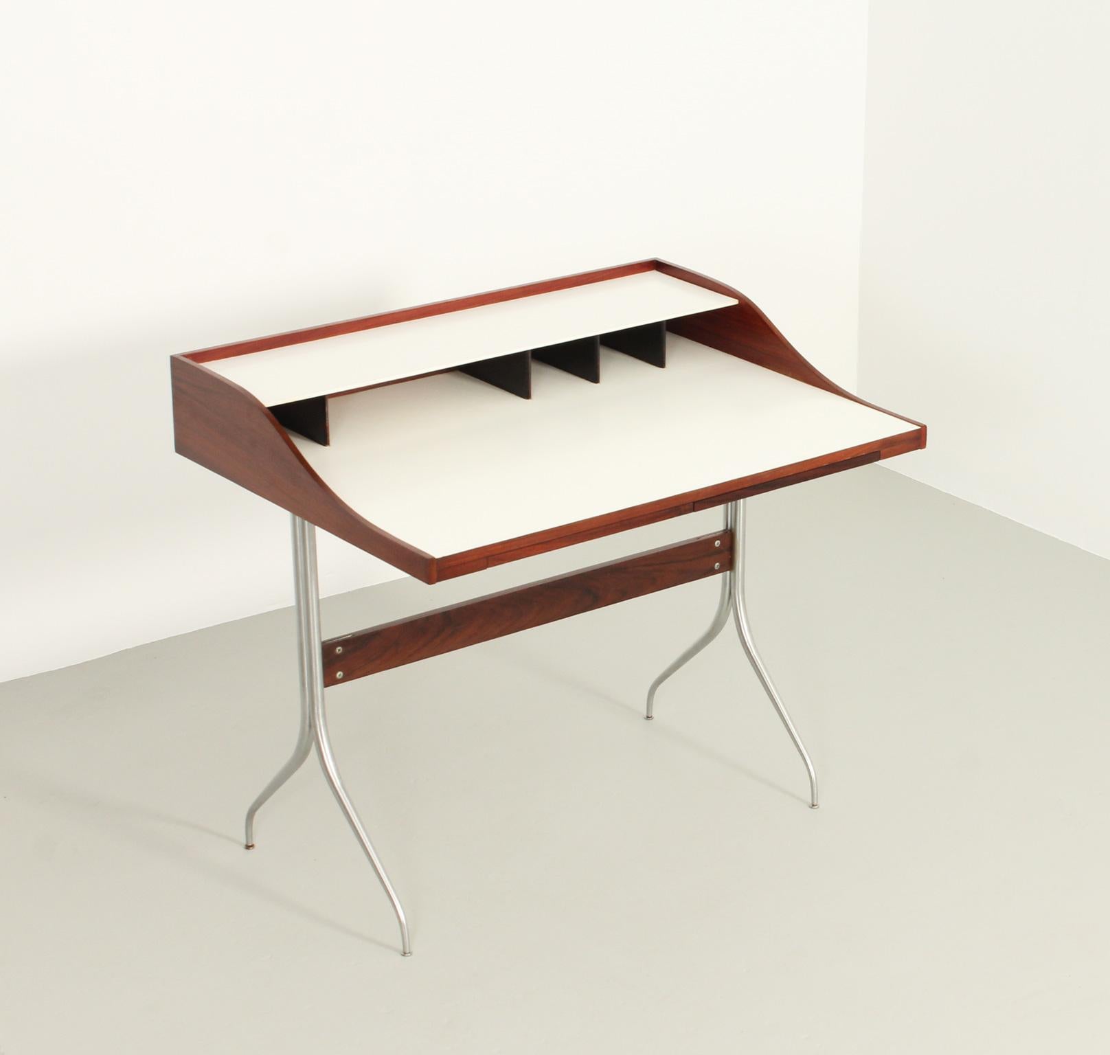 Original George Nelson Swag Leg Desk for Herman Miller, 1954 In Good Condition In Barcelona, ES