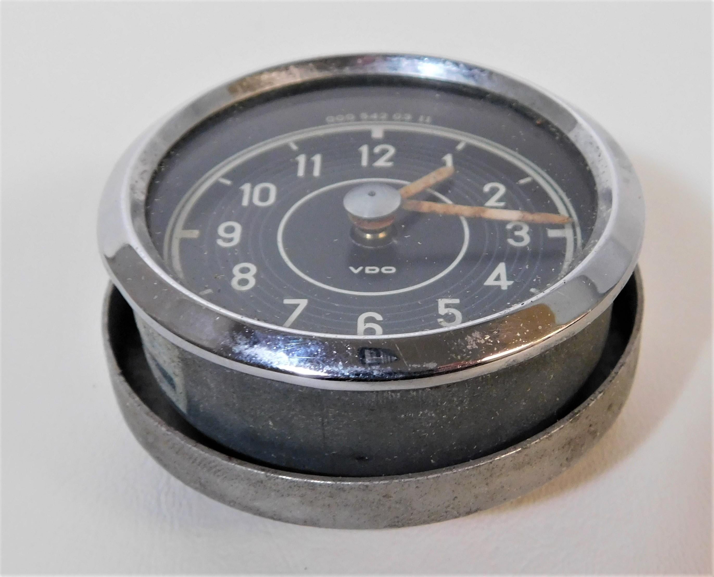 Original Germany Kienzle VDO Mercedes-Benz 190SL Clock In Good Condition In Hamilton, Ontario