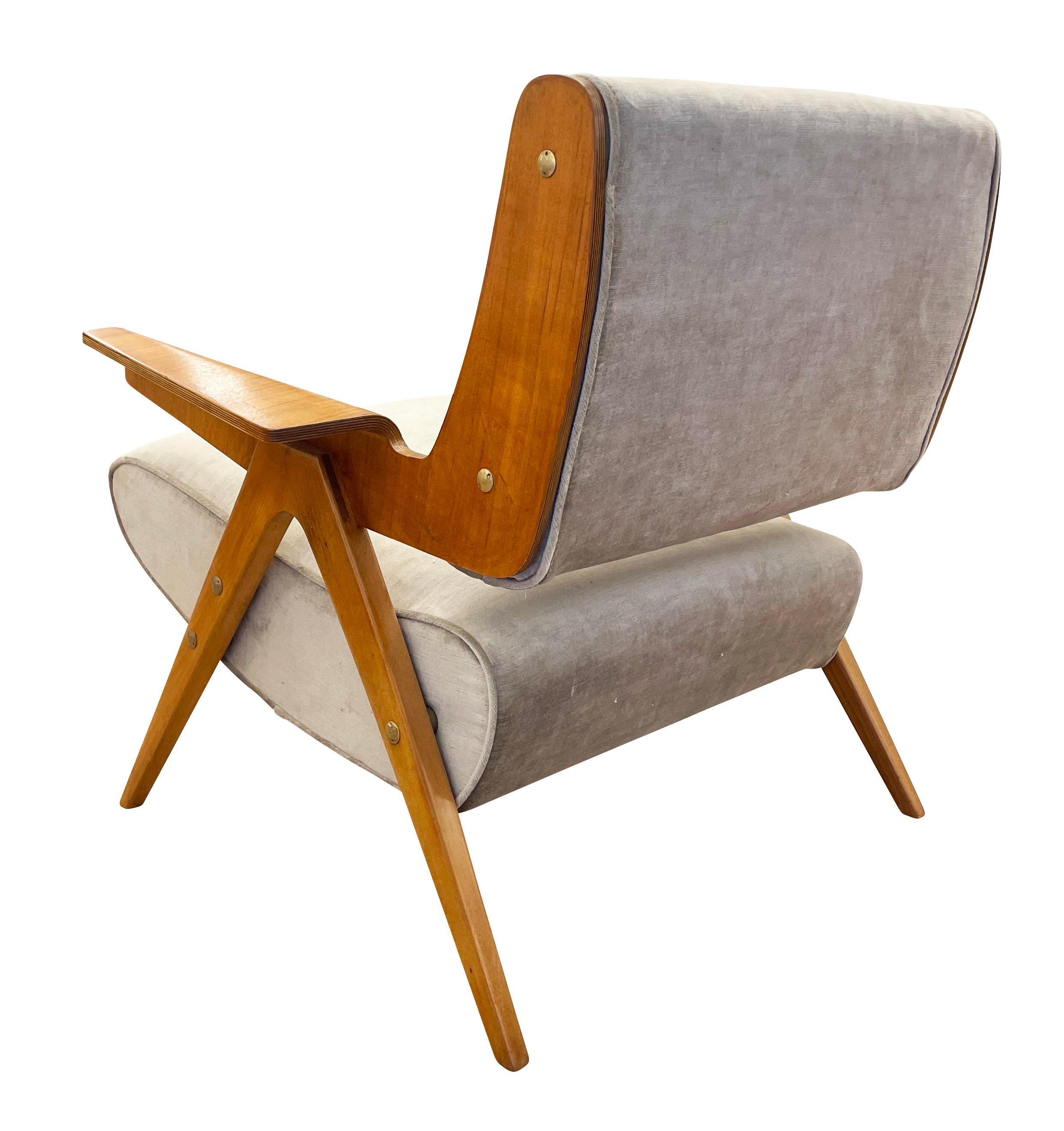 Original Gianfranco Frattini Lounge Chair Model 831 for Cassina In Good Condition In New York, NY