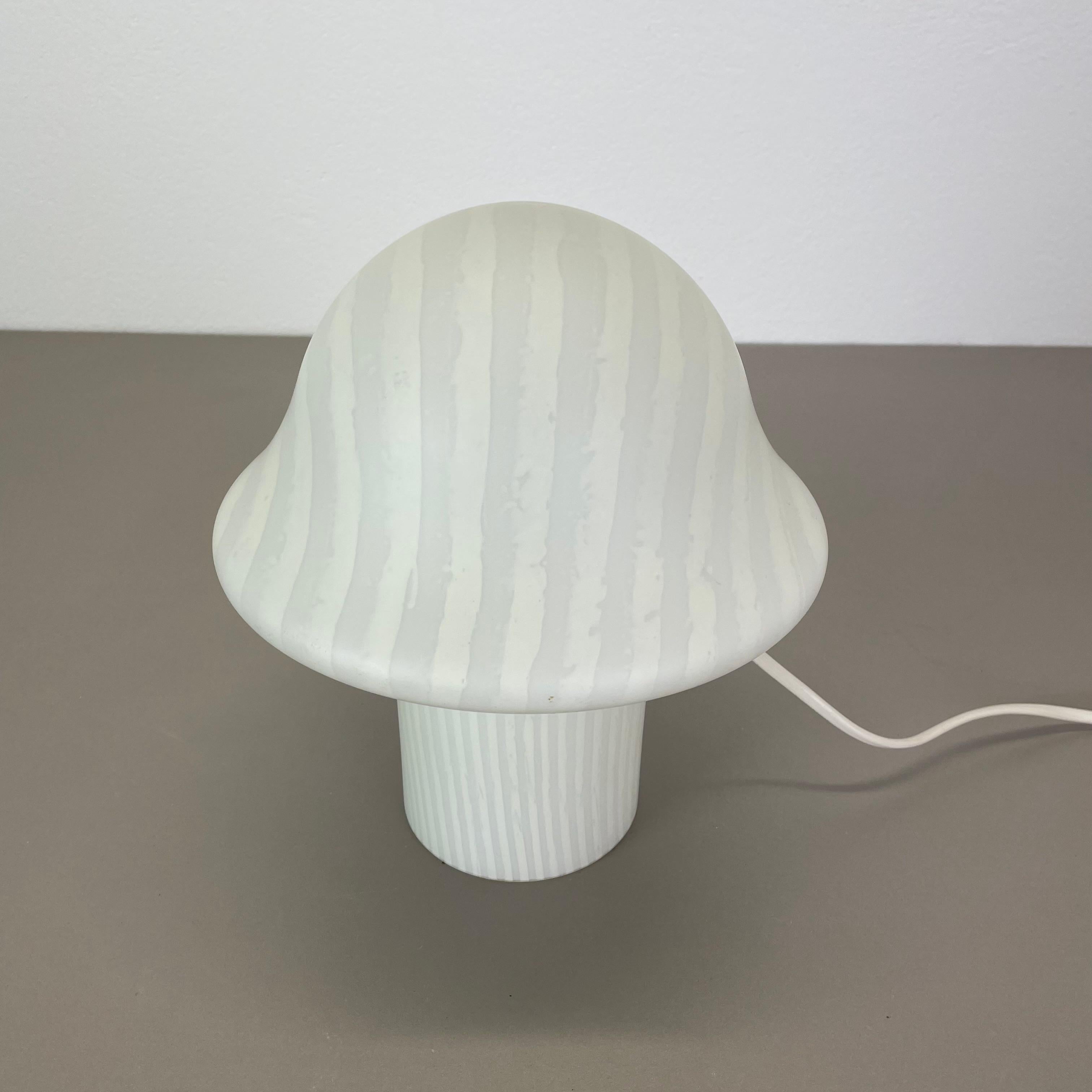Original Glass Mushroom zebrano Desk Light by Peill & Putzler, Germany, 1970s In Good Condition For Sale In Kirchlengern, DE