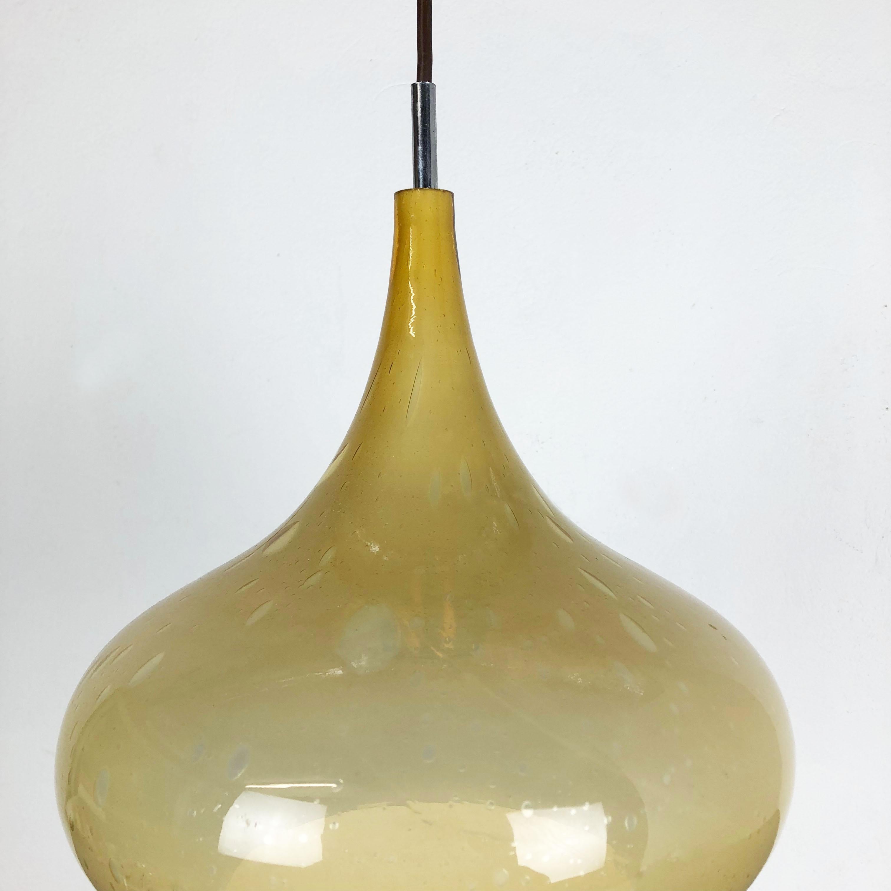 Original Glass Orient Pendel Hanging Light by Doria Lights, Germany, 1970s In Good Condition For Sale In Kirchlengern, DE
