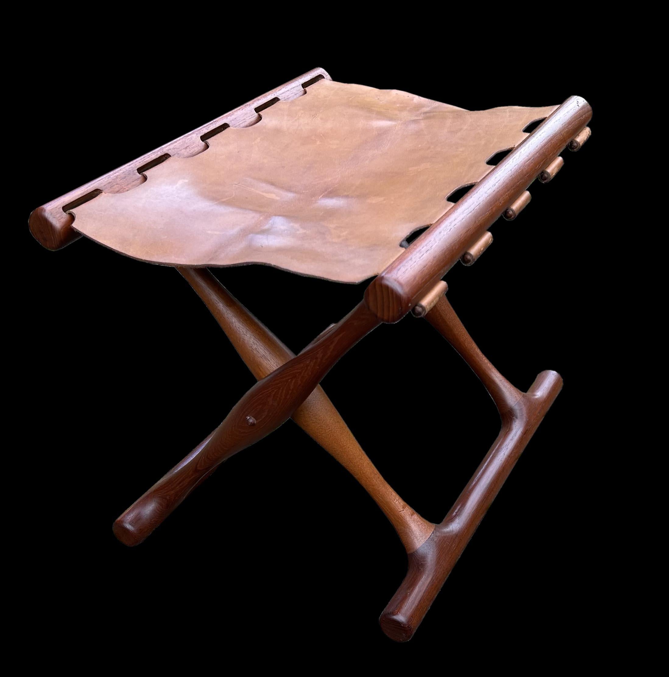 Original 'Gold Hill' Folding Stool by Poul Hundevad In Good Condition For Sale In Little Burstead, Essex