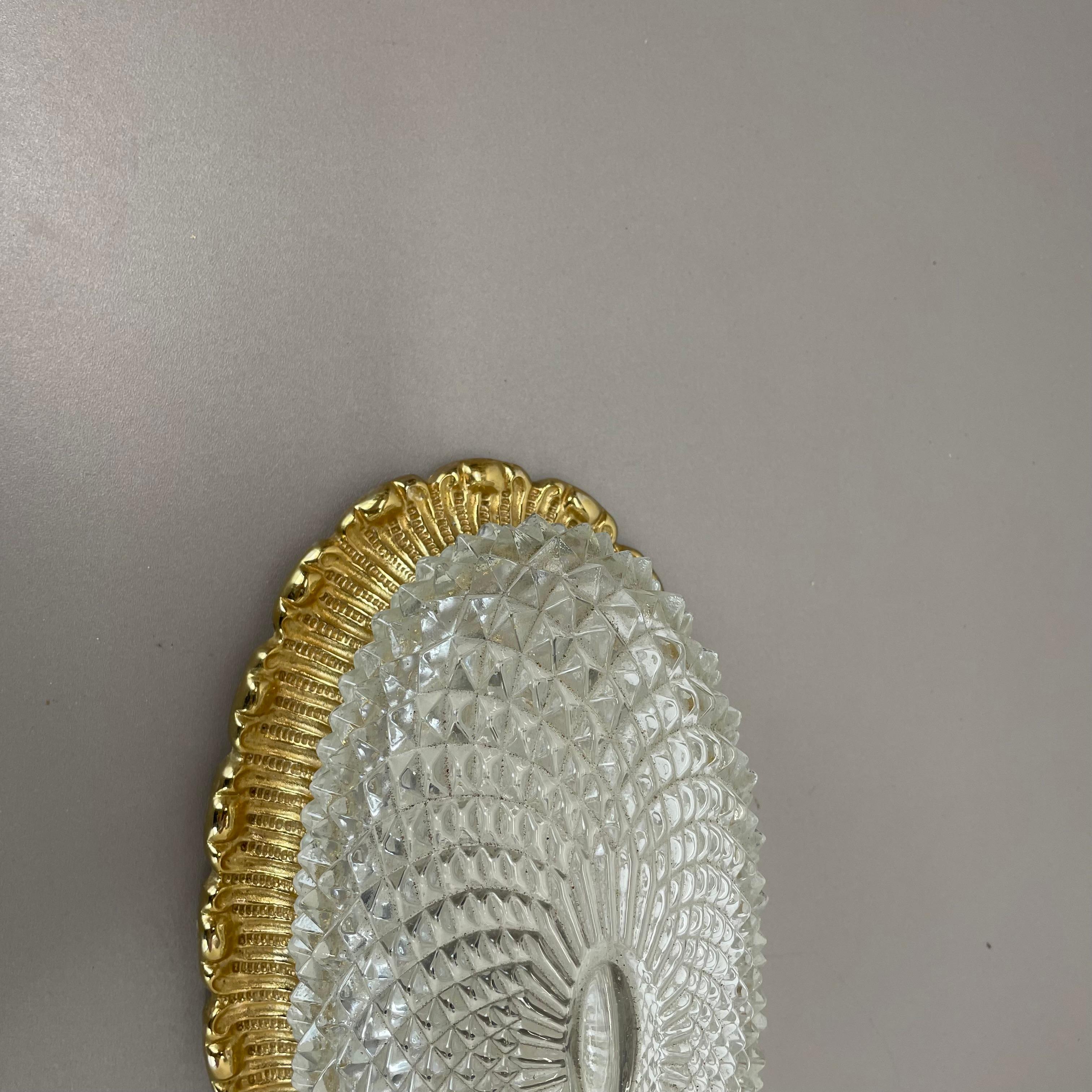 Mid-Century moderno Originale applique in vetro dorato di Glashütte Limburg, anni '70 in vendita