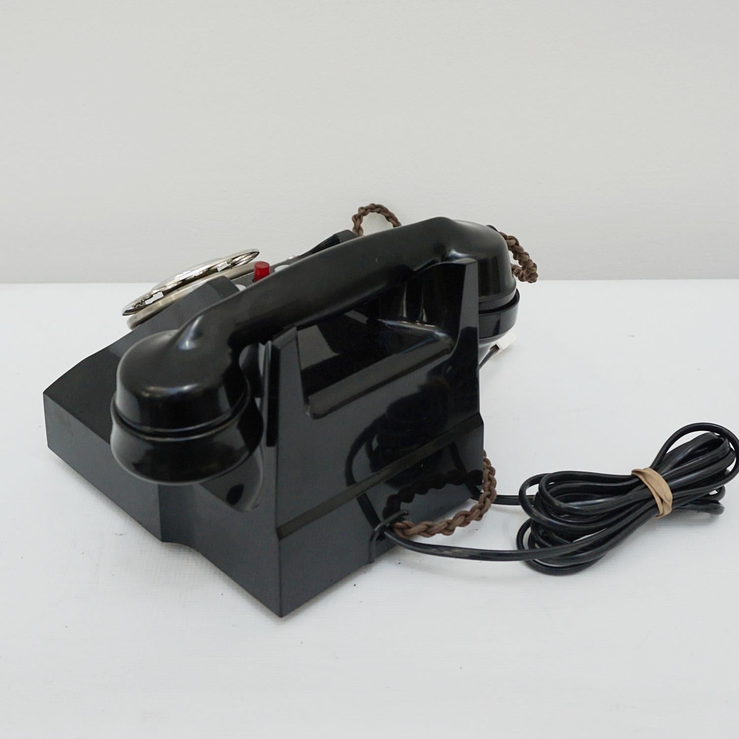 Original GPO Black Bakelite Telephone In Good Condition In Forest Row, East Sussex