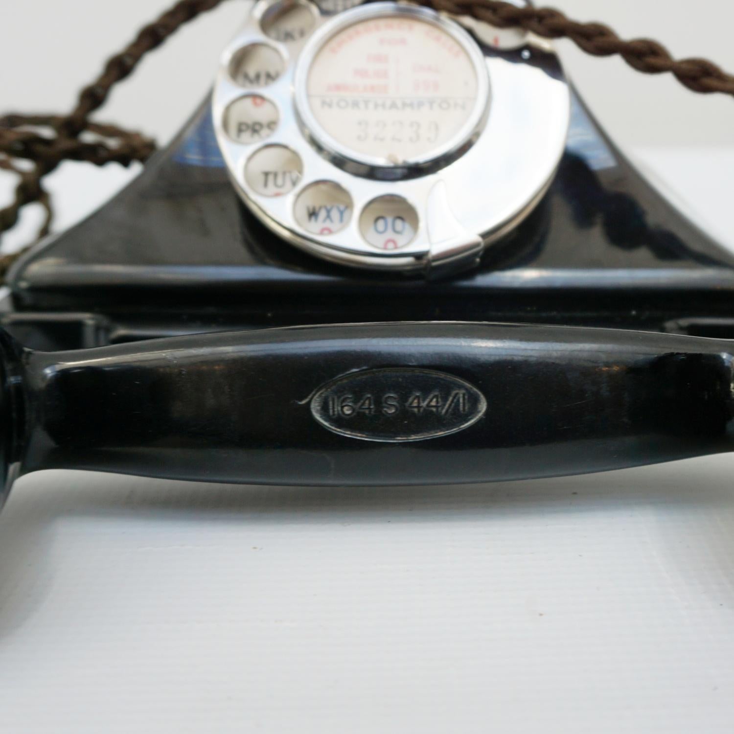 English Original GPO Model 232L Black Bakelite Telephone Circa 1930