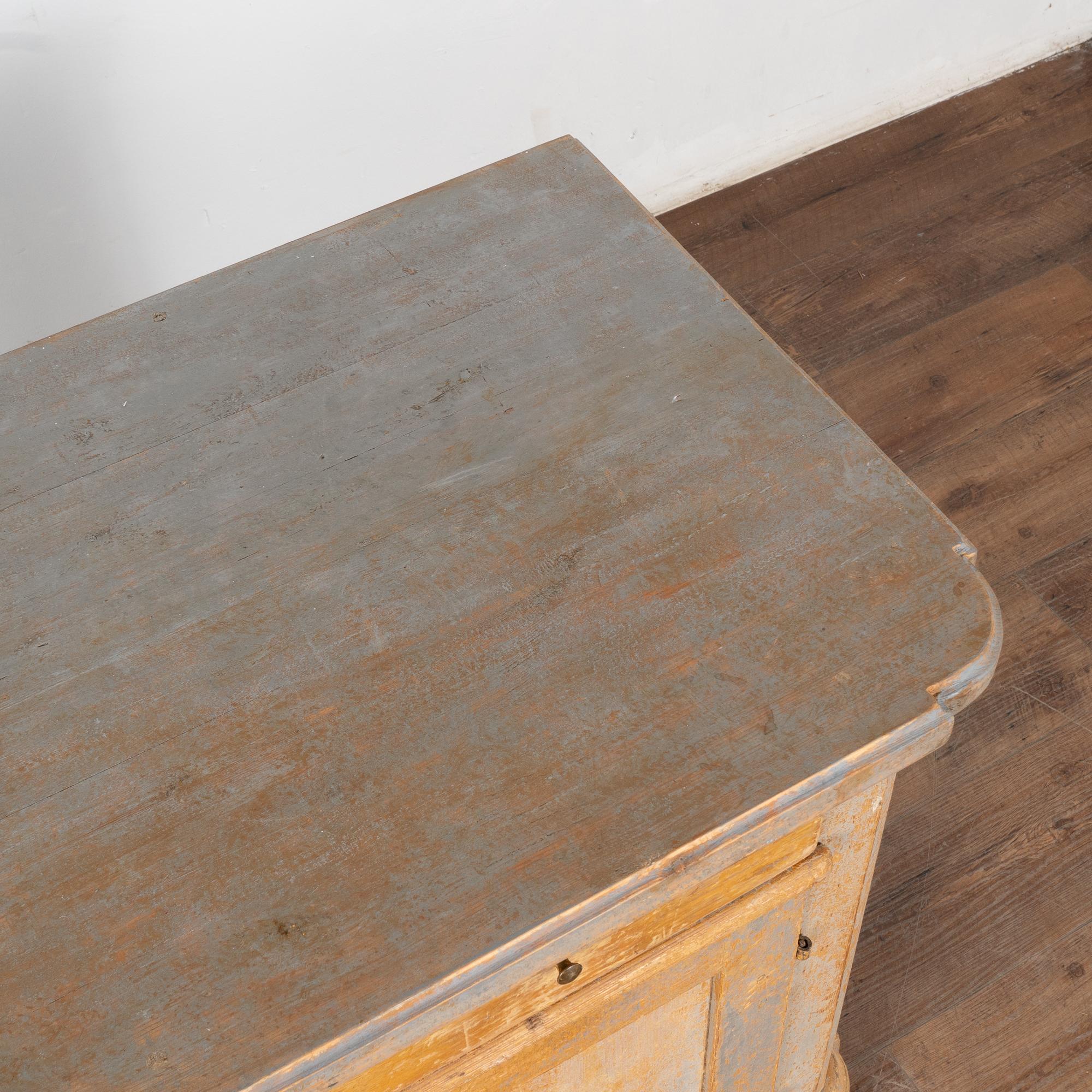 Original Gray Painted Pine Sideboard, Sweden circa 1840-60 1