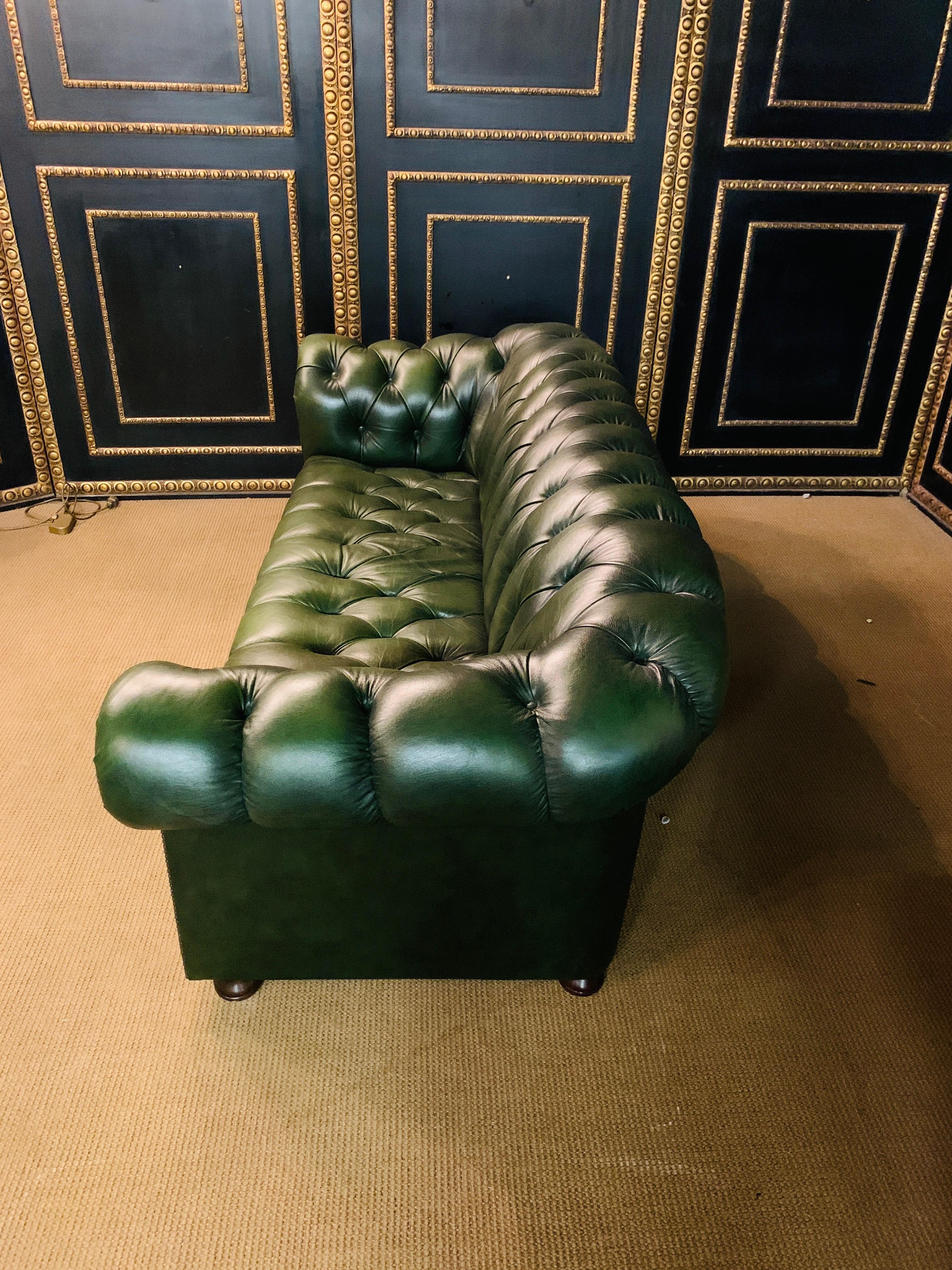 Original Green Chesterfield Sofa from the 80's 1