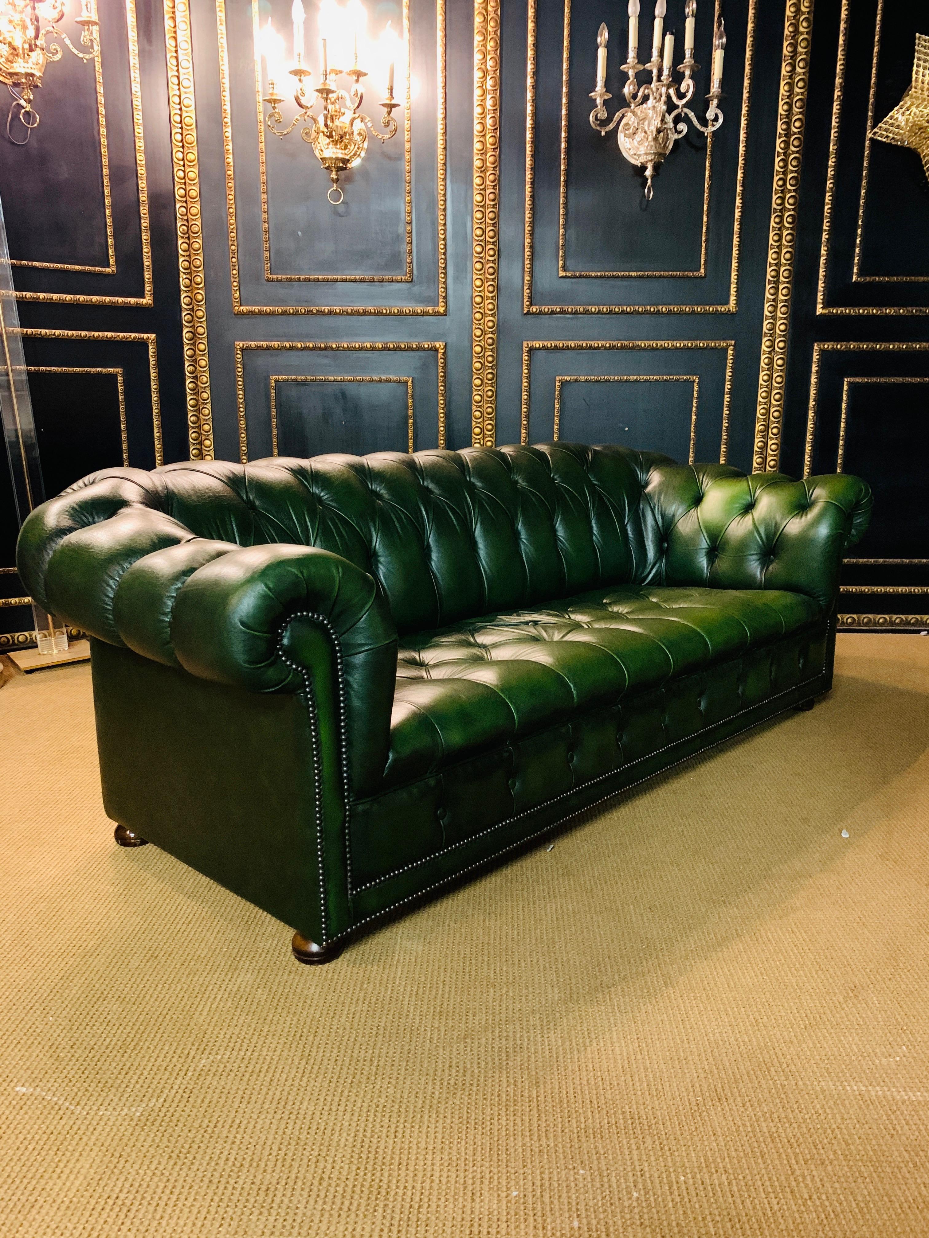 Original Green Chesterfield Sofa from the 80's 10