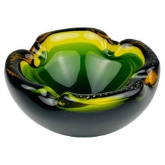 Cenicero original de cristal de murano verde, Italia, años 70