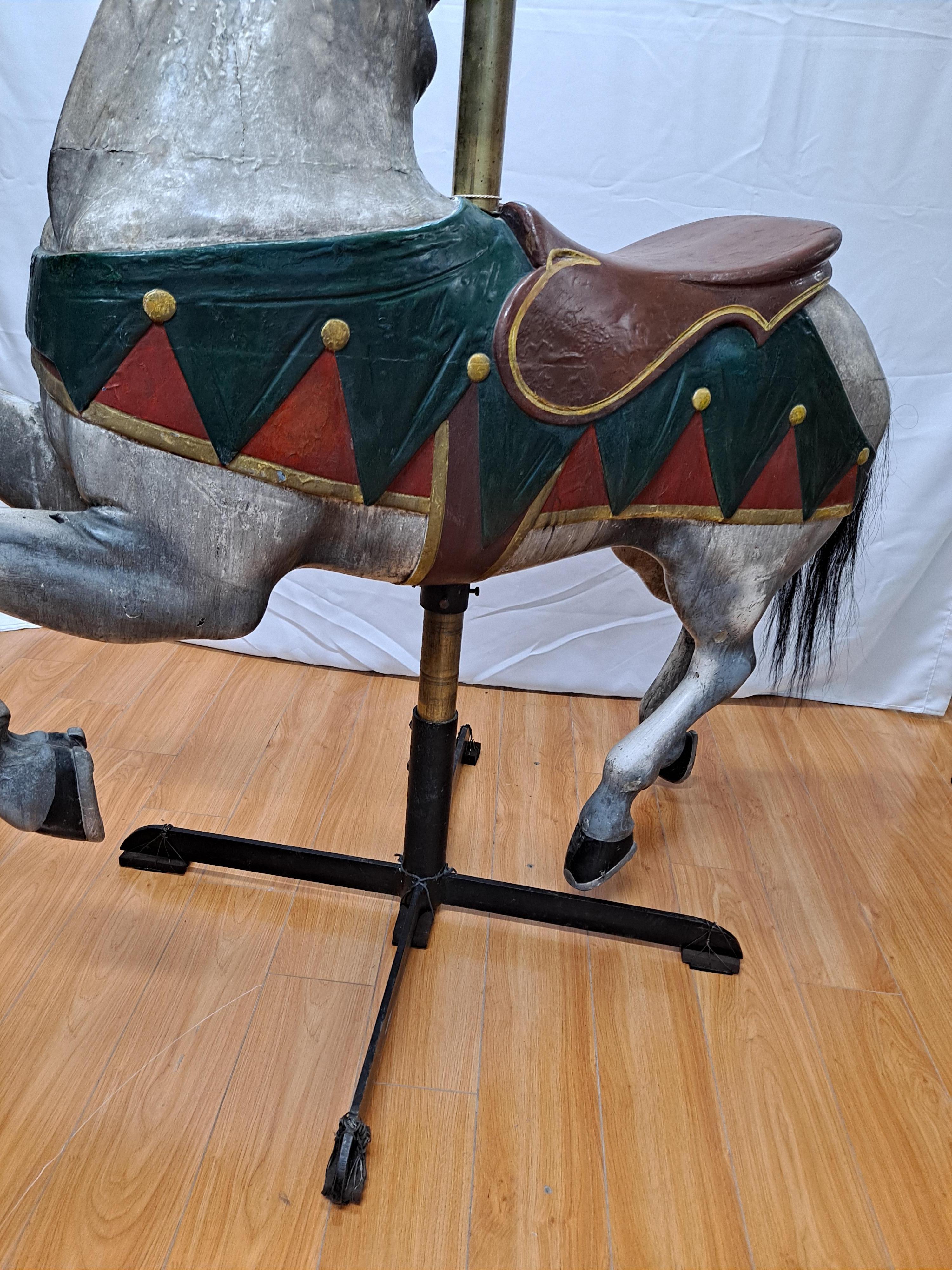 Cavallo da giostra originale Gustave Dentzel 