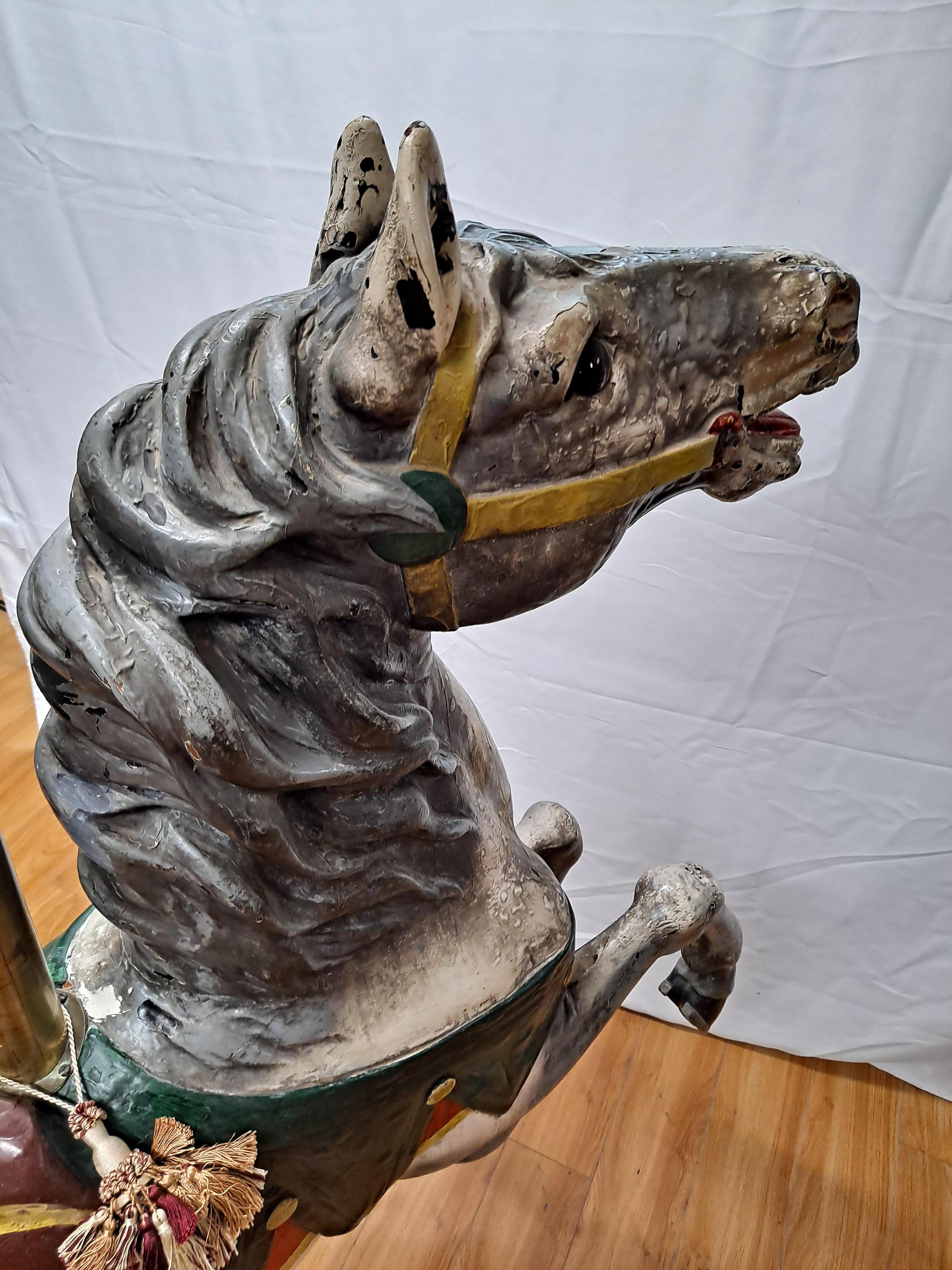 Legno Cavallo da carosello originale di Gustave Dentzel in vendita