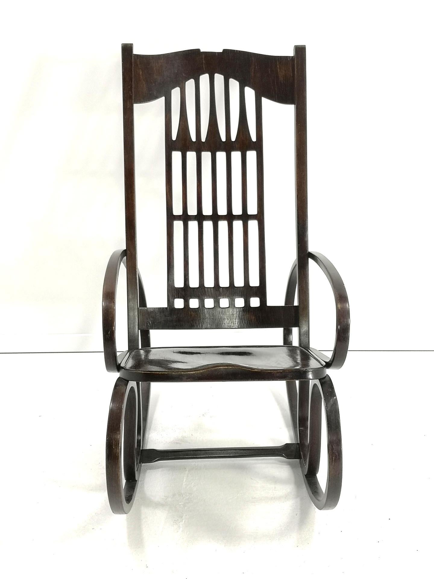 Austrian Original Gustav Siegel Bentwood Rocking Chair for Jacob & Josef Kohn, 1910s For Sale