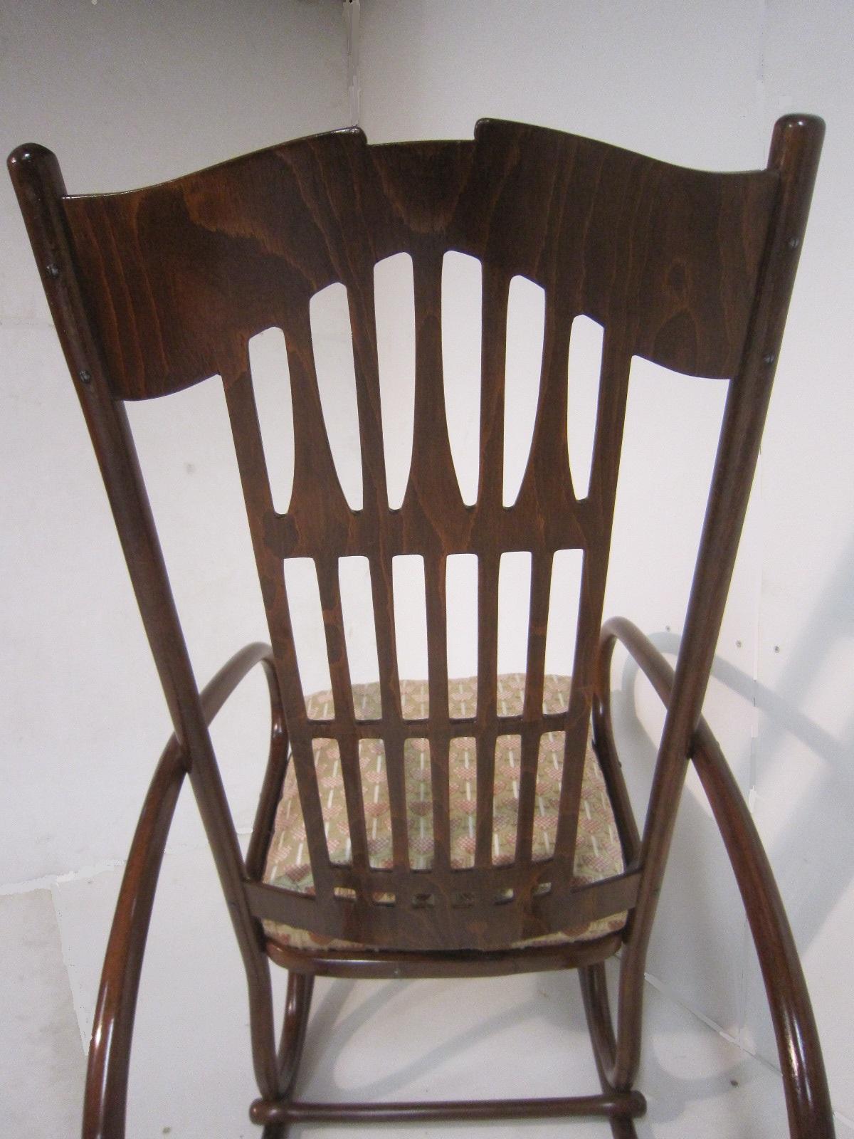 Original Gustav Siegel Bentwood Rocking Chair / Lounge, Jacob & Josef Kohn For Sale 4
