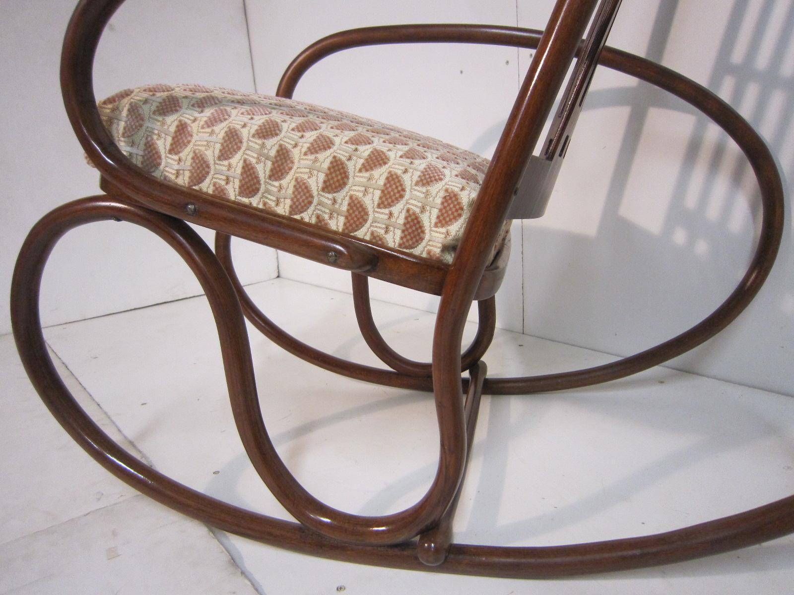 Original Gustav Siegel Bentwood Rocking Chair / Lounge, Jacob & Josef Kohn For Sale 5