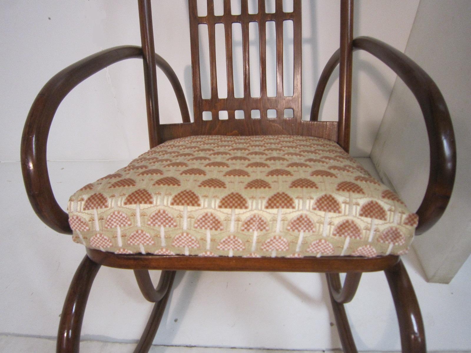 20th Century Original Gustav Siegel Bentwood Rocking Chair / Lounge, Jacob & Josef Kohn For Sale
