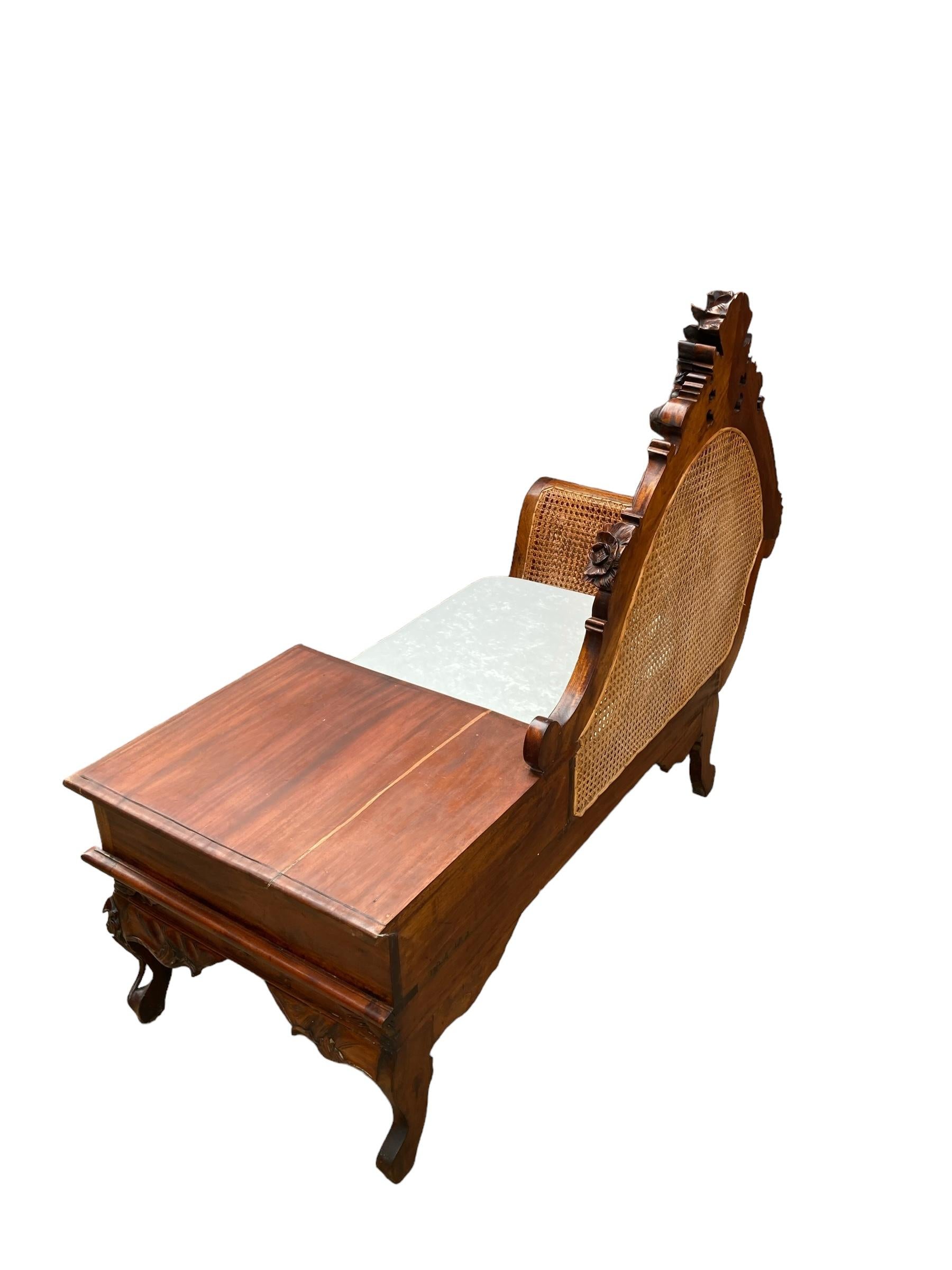 Original Hand Carved Mahogany Victorian Telephone or Gossip Bench, Bergere  For Sale 1