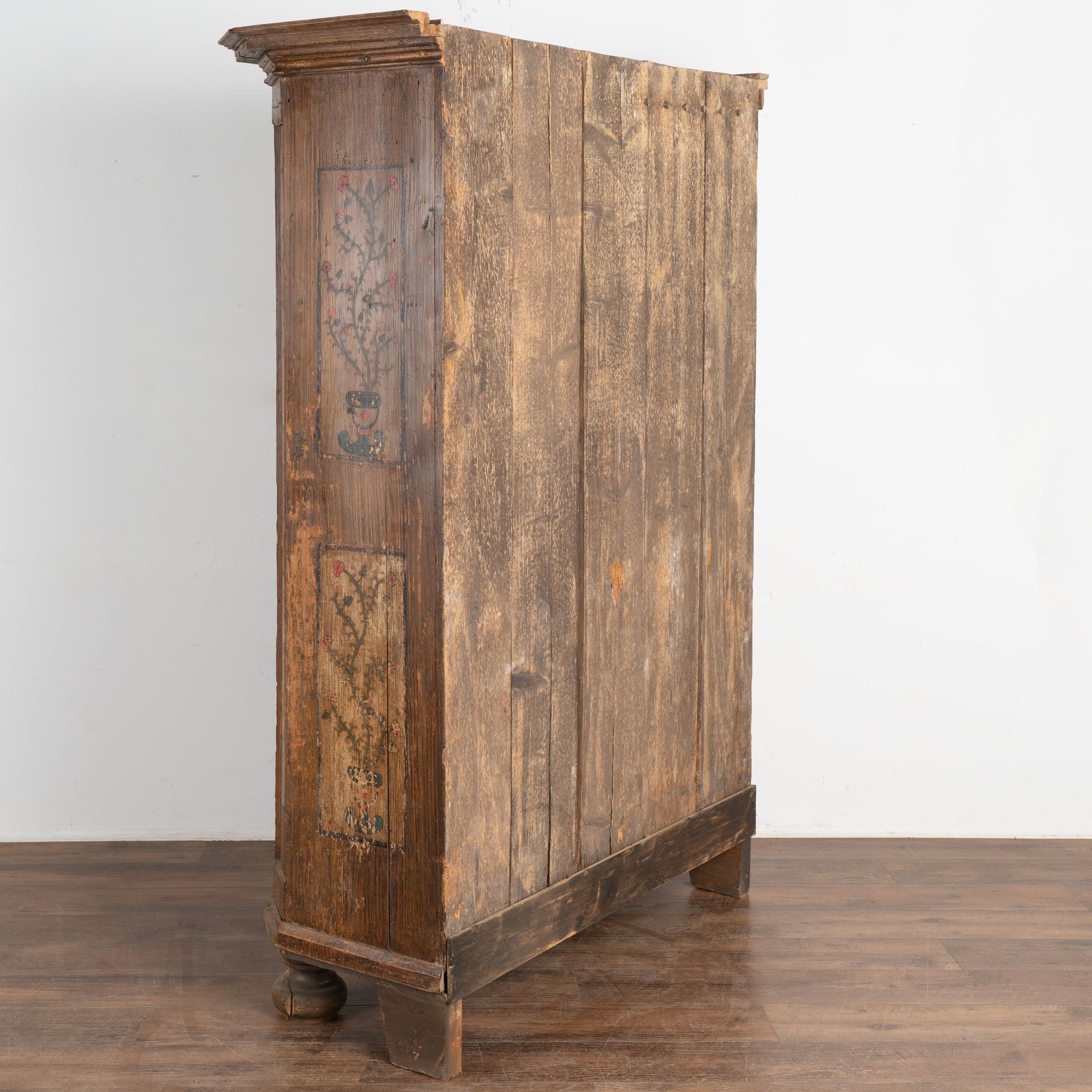 Original Hand Painted Armoire, Hungary circa 1820-40 For Sale 2