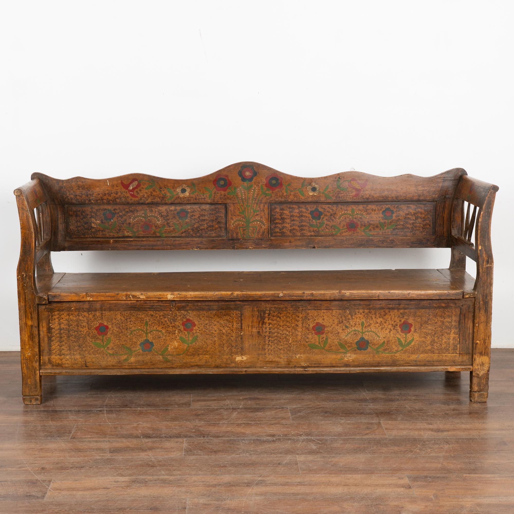 Original Hand Painted Bench With Flowers, Interior Storage, Hungary circa 1920 In Good Condition In Round Top, TX
